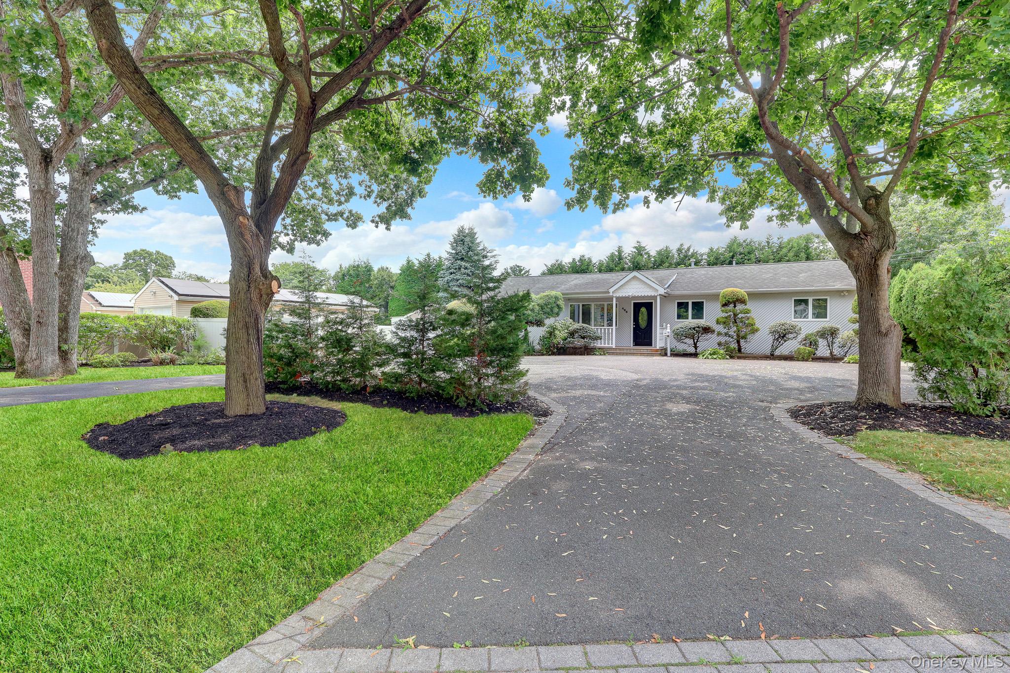 1st image of 466 W 4th St, Islip, NY 11795 | MLS# 1031624
