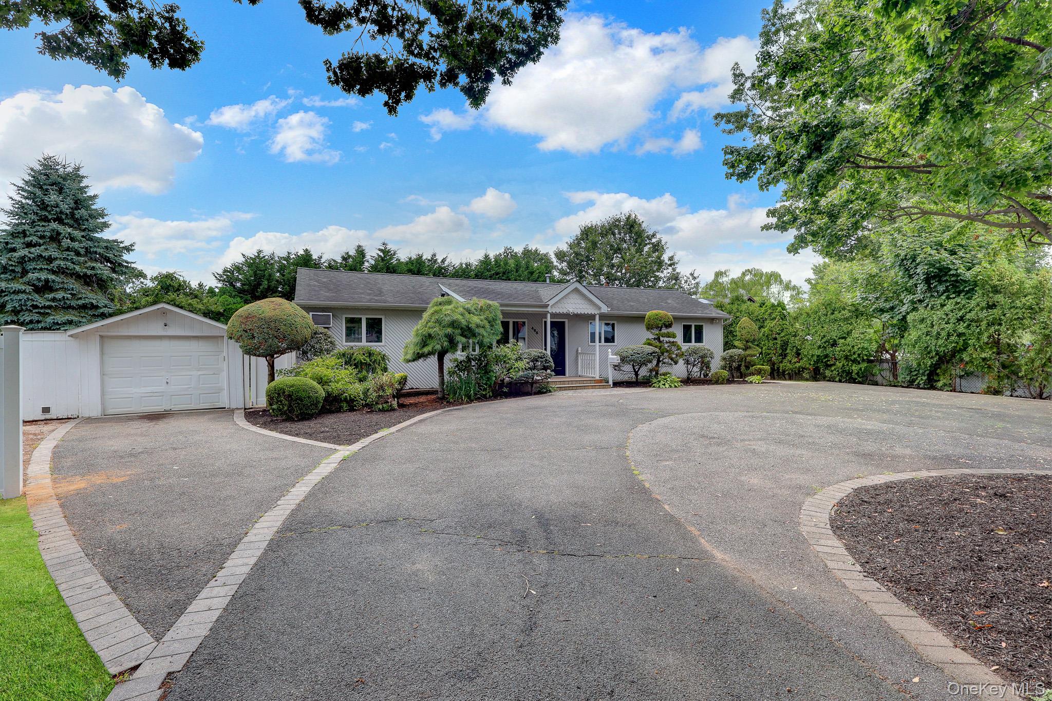2nd image of 466 W 4th St, Islip, NY 11795 | MLS# 1031624