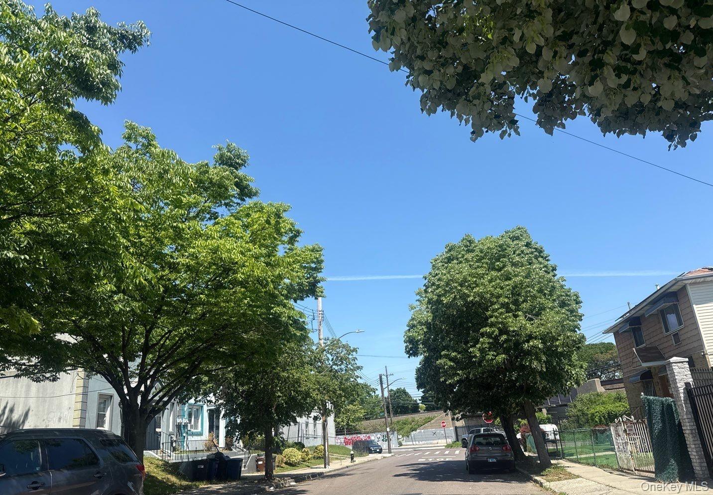 4th image of 140 28 184th St, New York, NY 11413 | MLS# 1031633