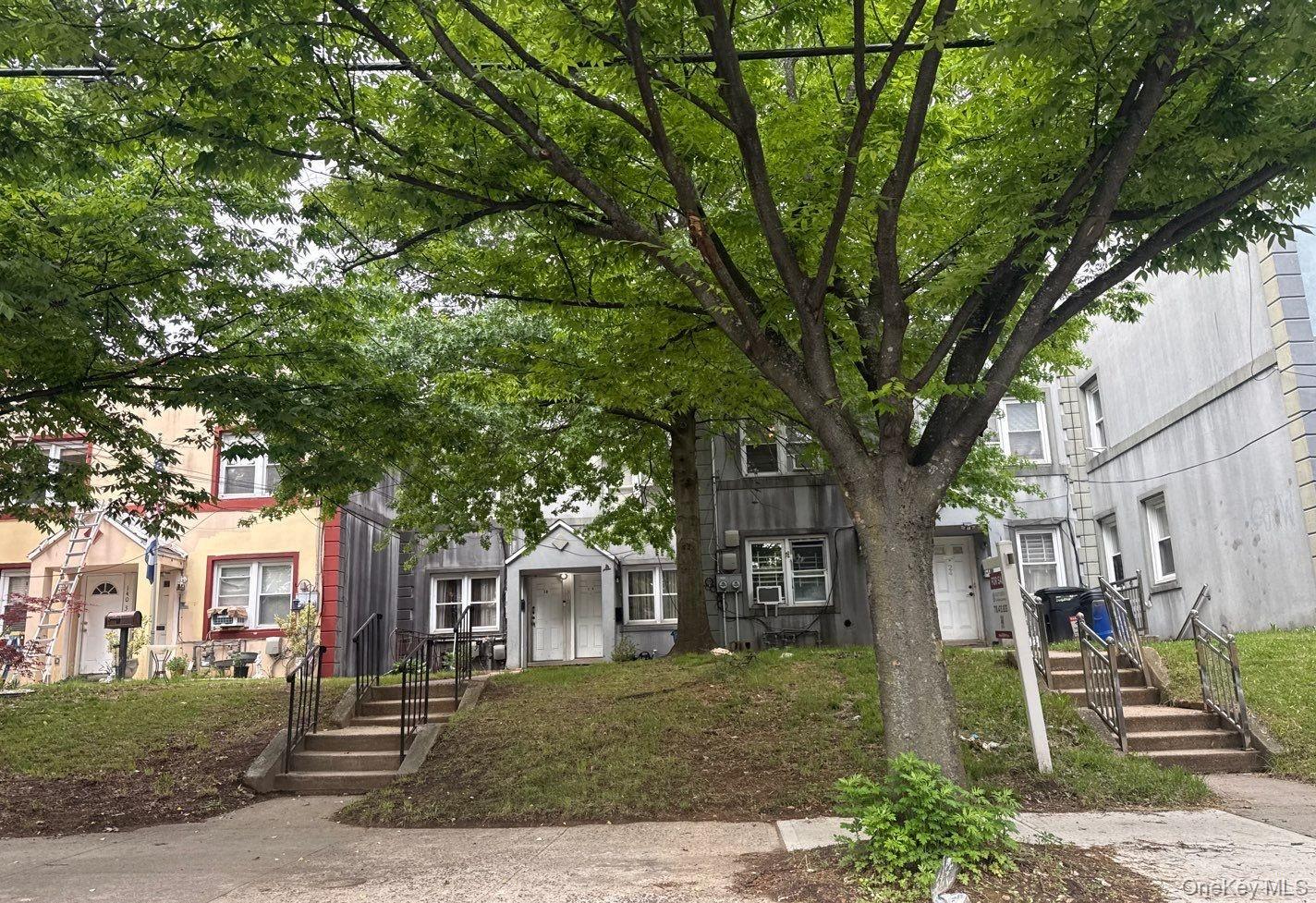 2nd image of 140 28 184th St, New York, NY 11413 | MLS# 1031633