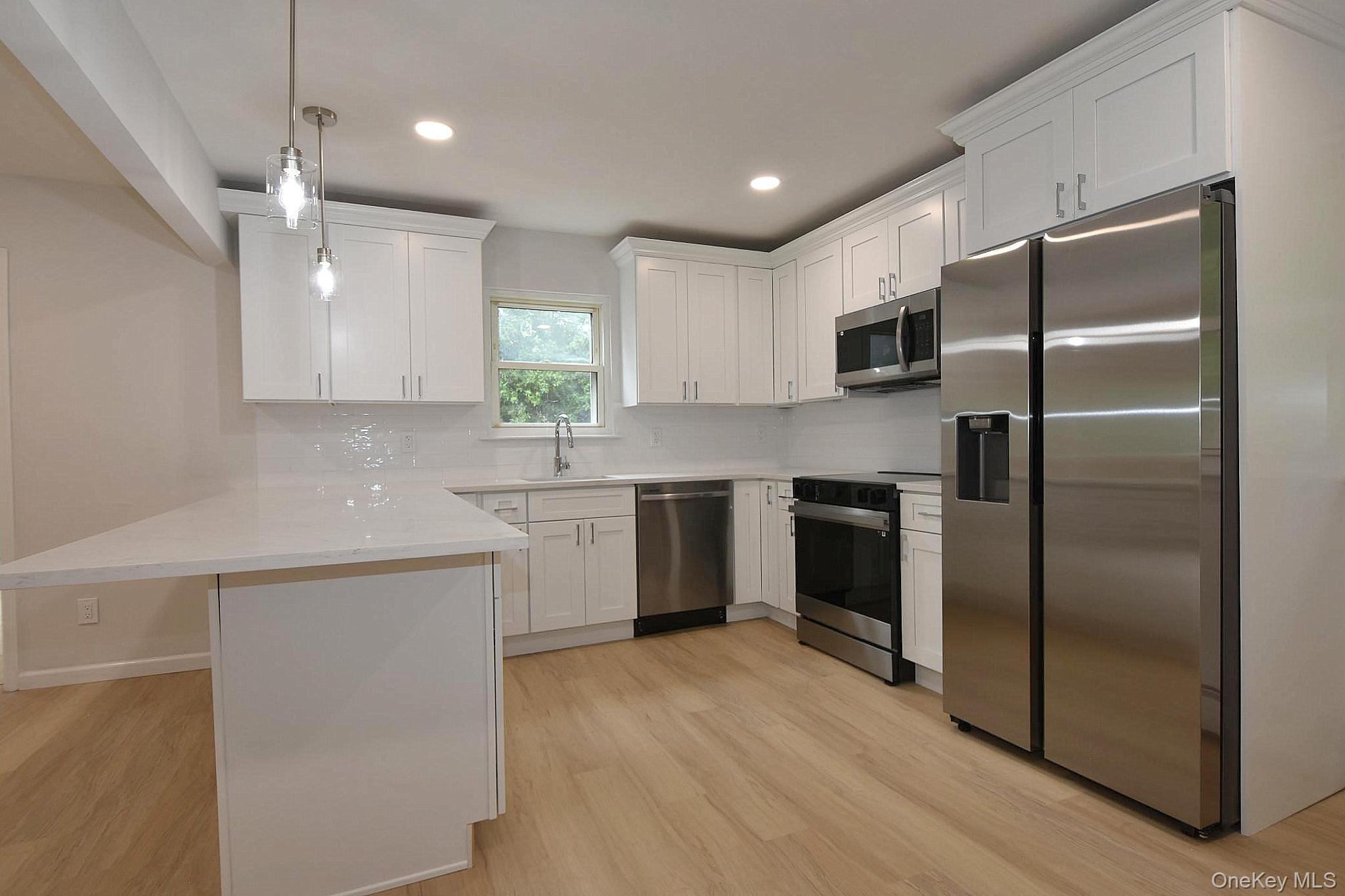 5th image of 76 Wards Ln, Brookhaven, NY 11713 | MLS# 1031644