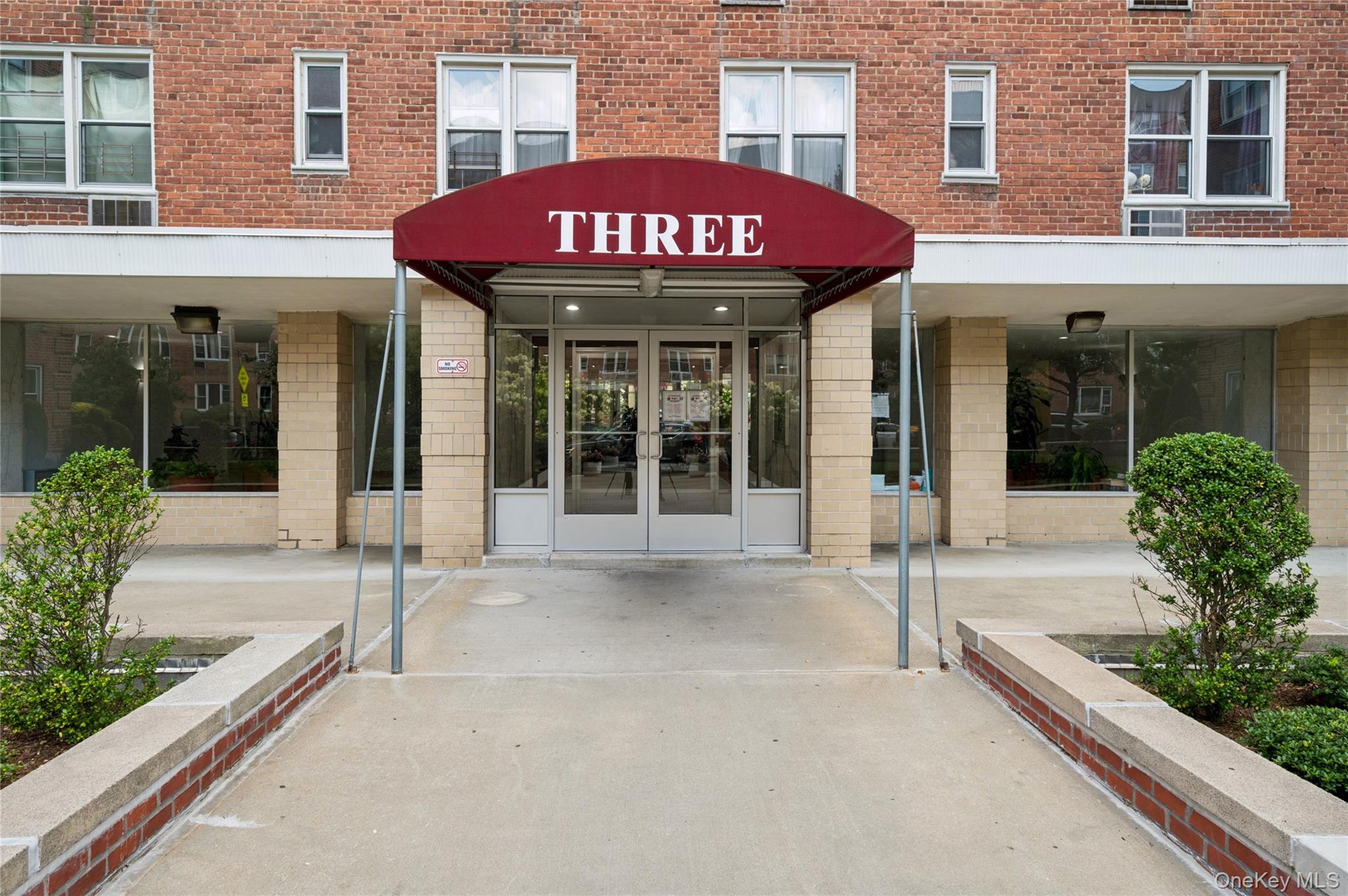 2nd image of 3 Sadore Ln #7T, Yonkers, NY 10710 | MLS# 1031712