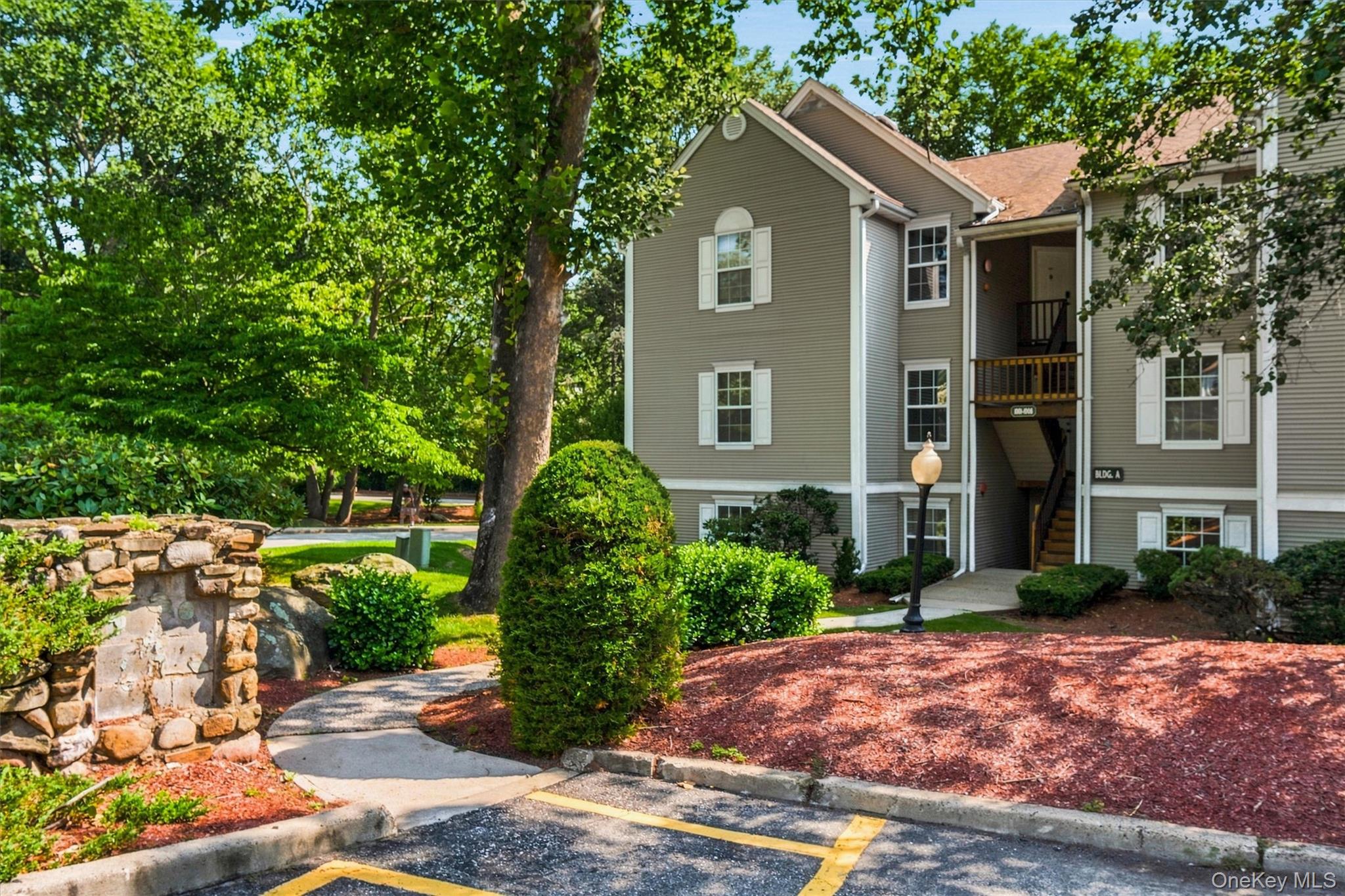 2nd image of 1002 Washington Grn #AG2, New Windsor, NY 12553 | MLS# 1031728