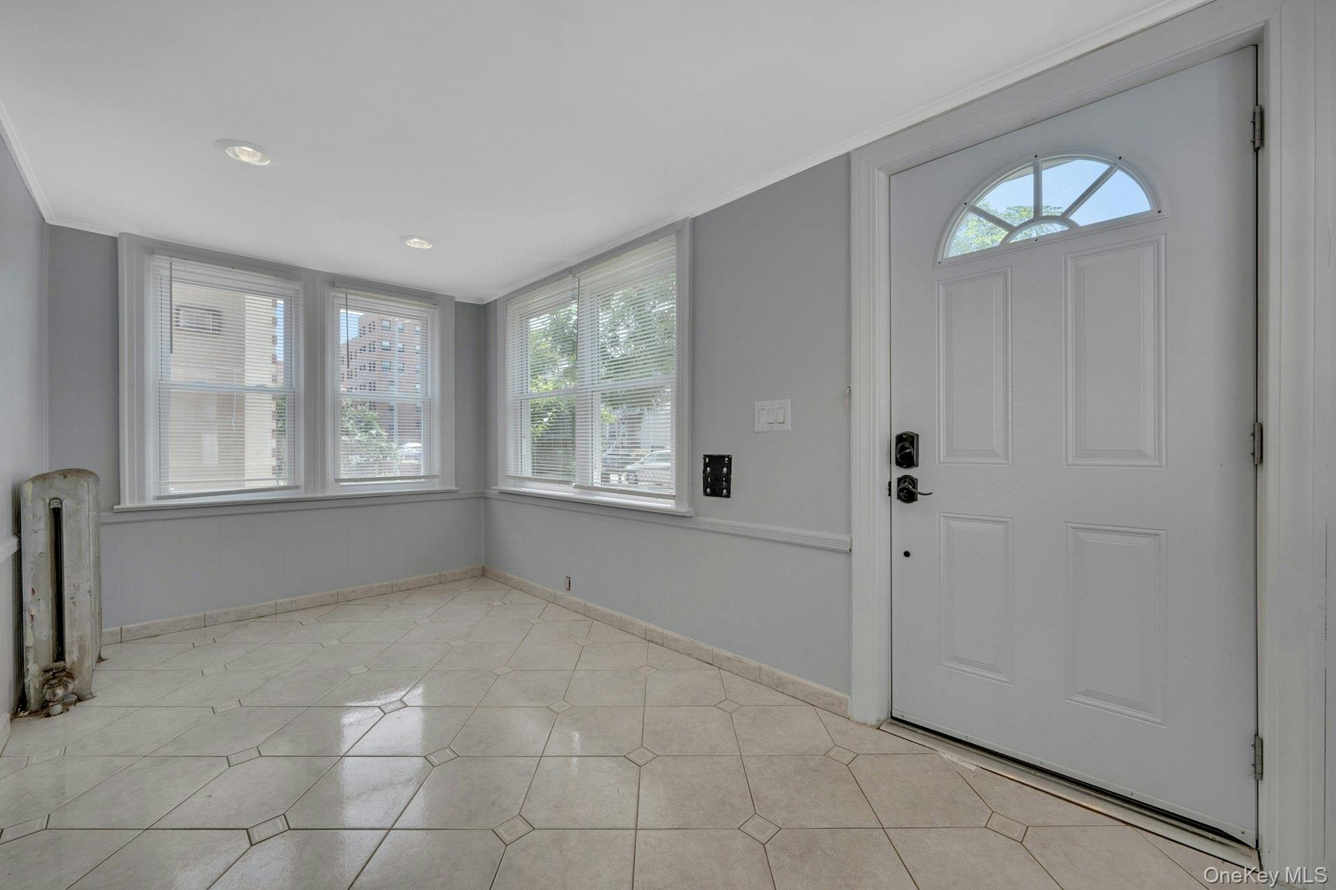 3rd image of 1736 Parkview Ave, New York, NY 10461 | MLS# 1031745