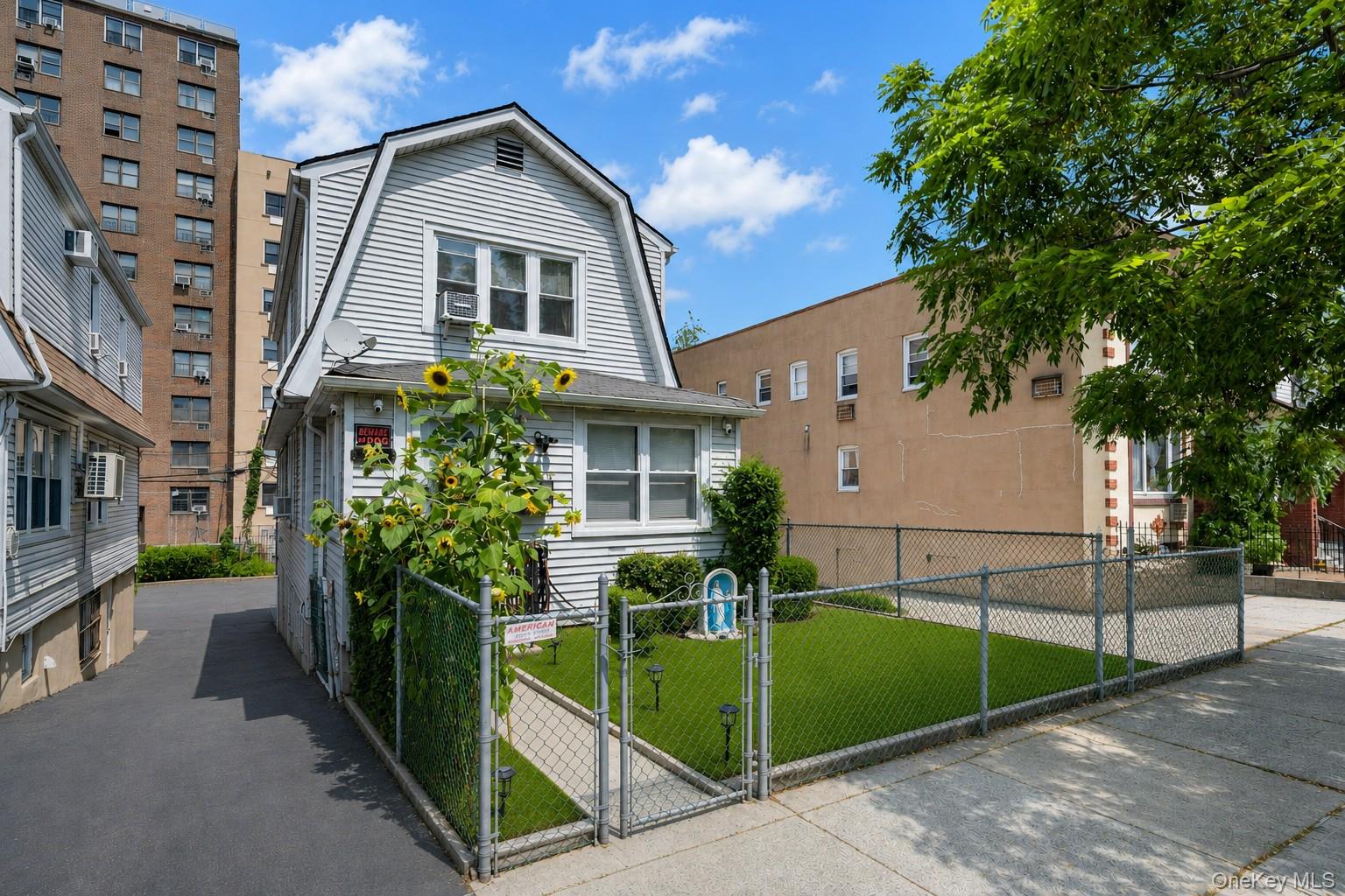 2nd image of 1736 Parkview Ave, New York, NY 10461 | MLS# 1031745