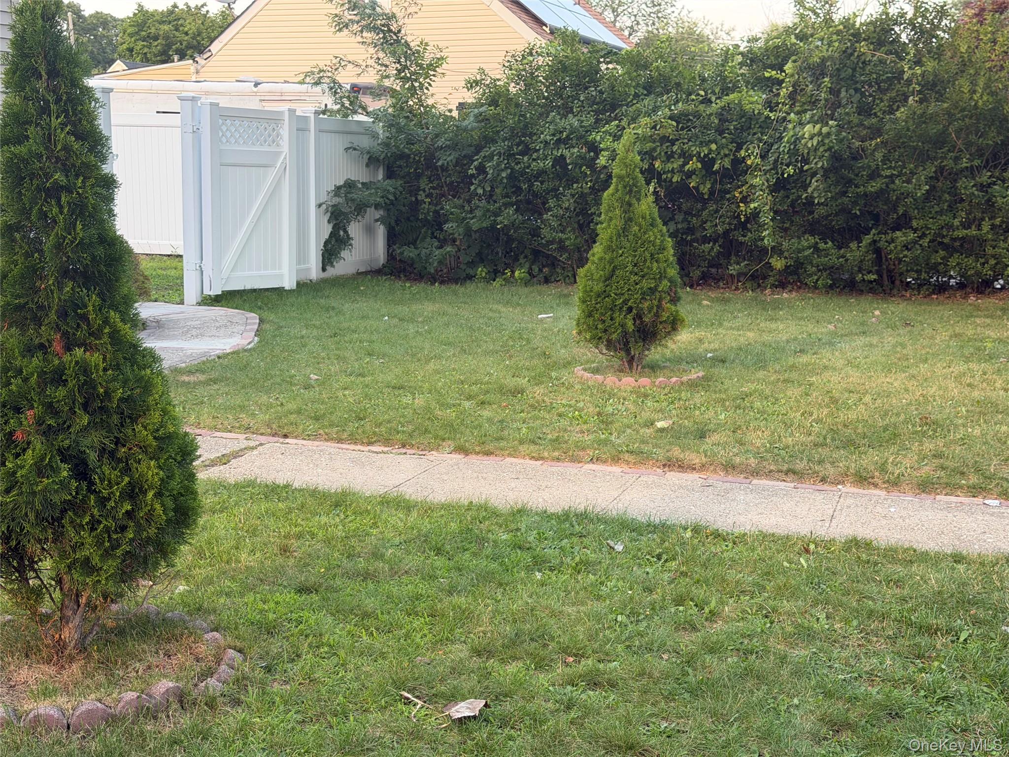 23rd image of 51 E Cedar St, Islip, NY 11722 | MLS# 1031770