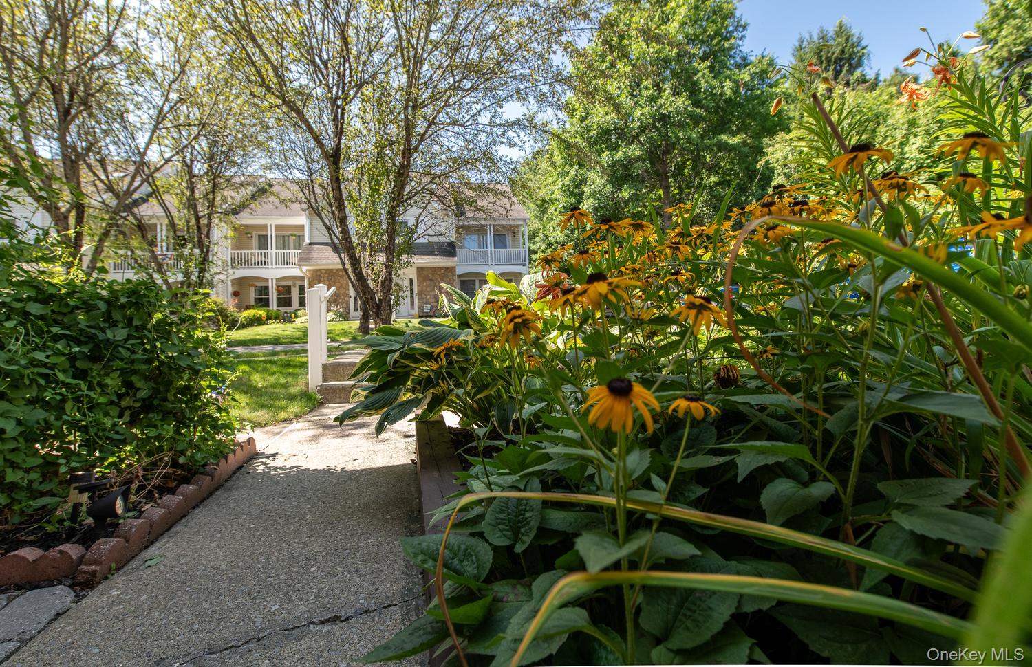 5th image of 6 Burnham Ct, Fishkill, NY 12524 | MLS# 1031791