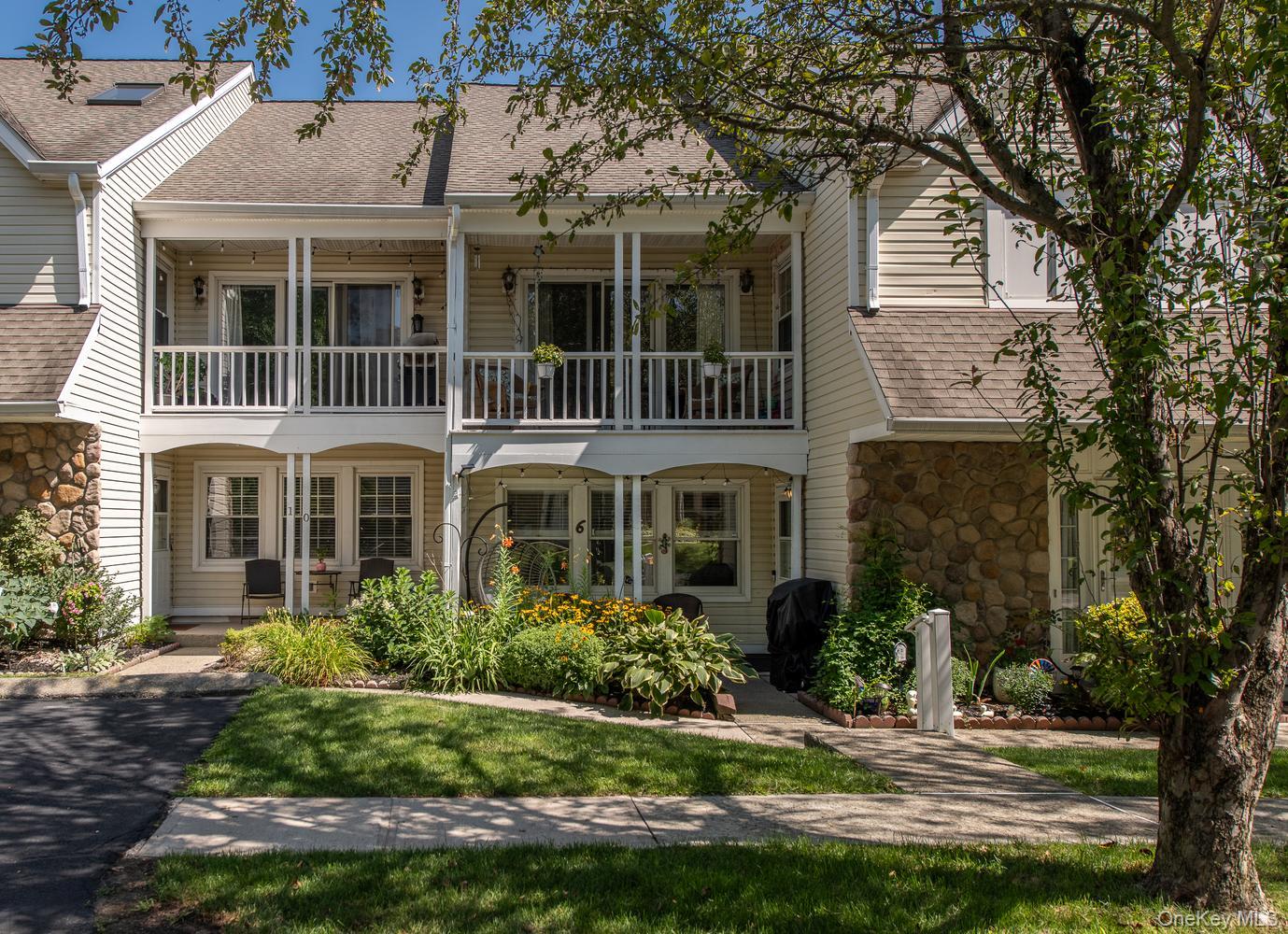 1st image of 6 Burnham Ct, Fishkill, NY 12524 | MLS# 1031791