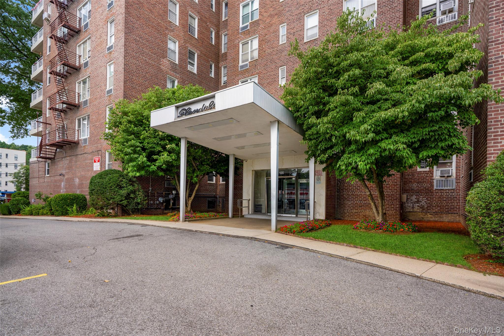 1st image of 125 Bronx River Rd #7A, Yonkers, NY 10704 | MLS# 1031807