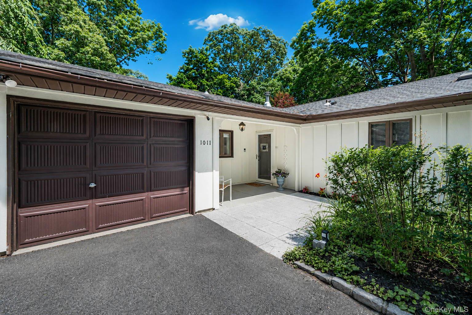 3rd image of 1011 Old Town Rd, Brookhaven, NY 11727 | MLS# 1031816