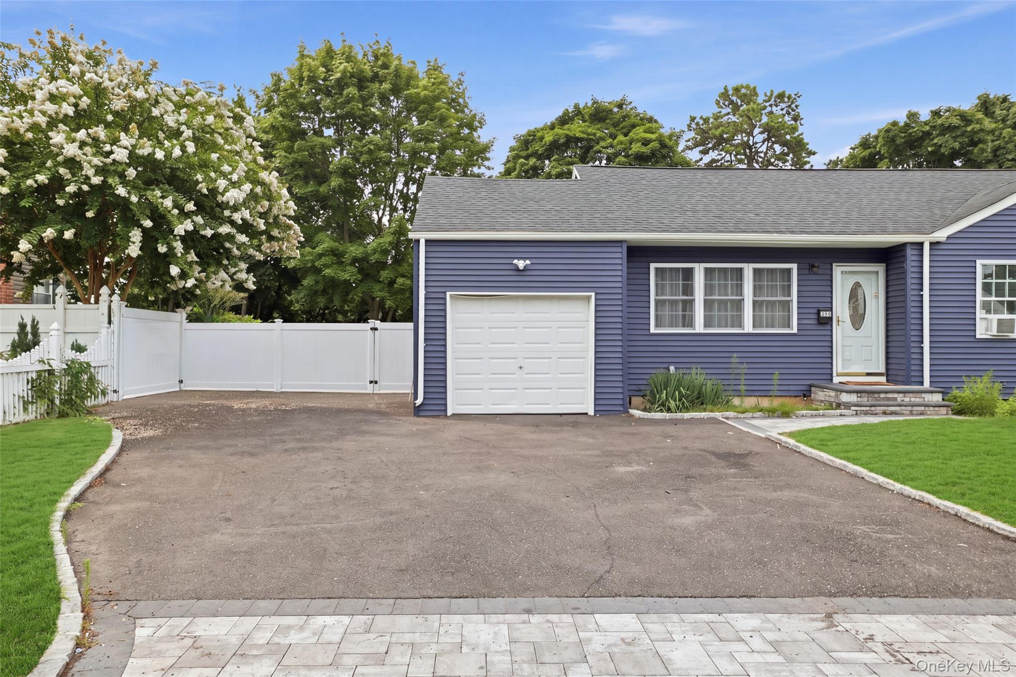 3rd image of 308 Hancock St, Islip, NY 11717 | MLS# 1031860