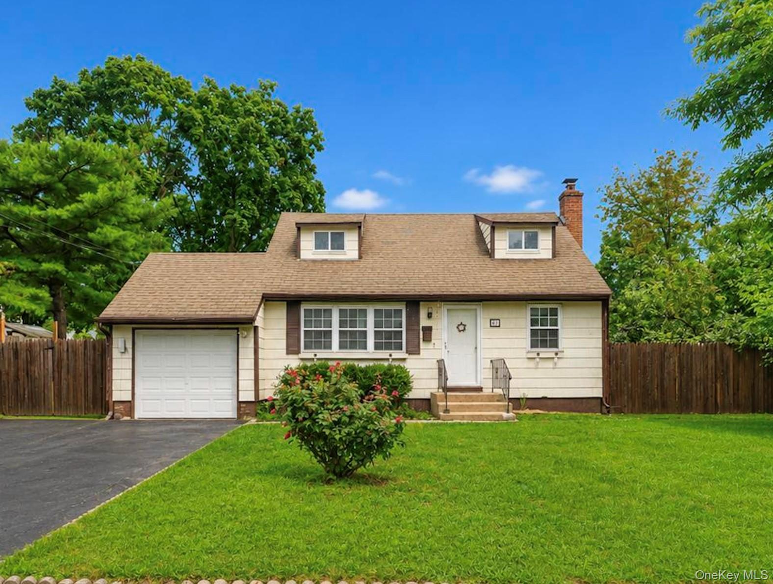 1st image of 491 Smith St, Islip, NY 11722 | MLS# 1031878
