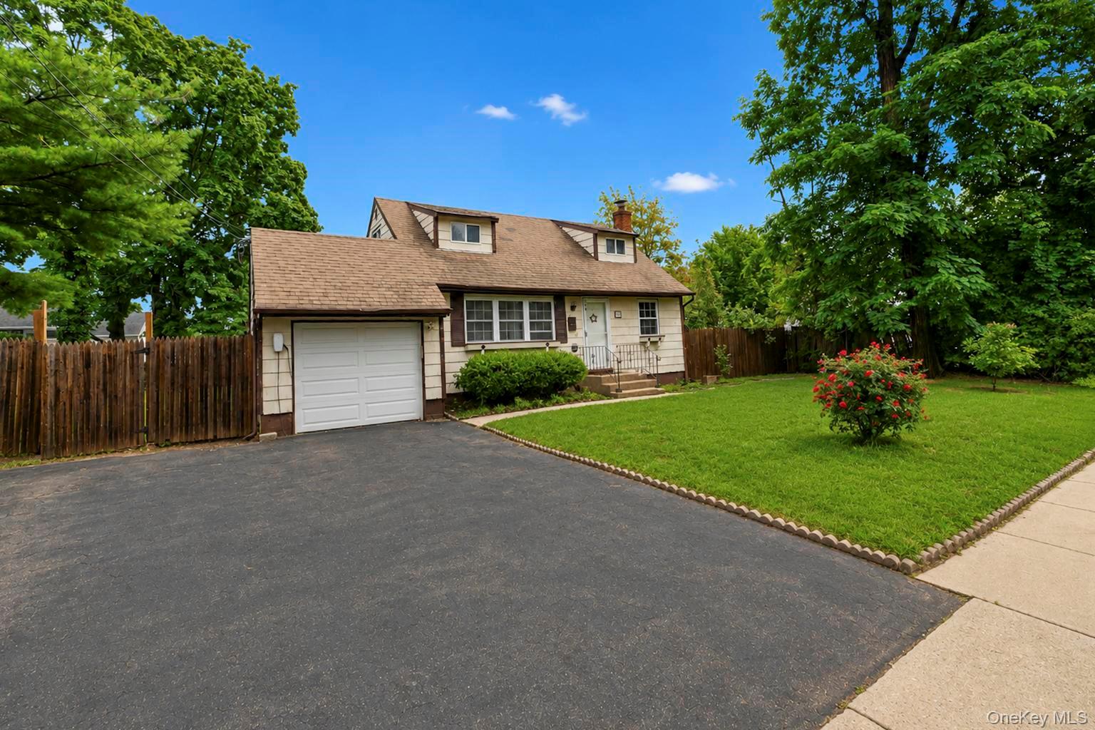 3rd image of 491 Smith St, Islip, NY 11722 | MLS# 1031878