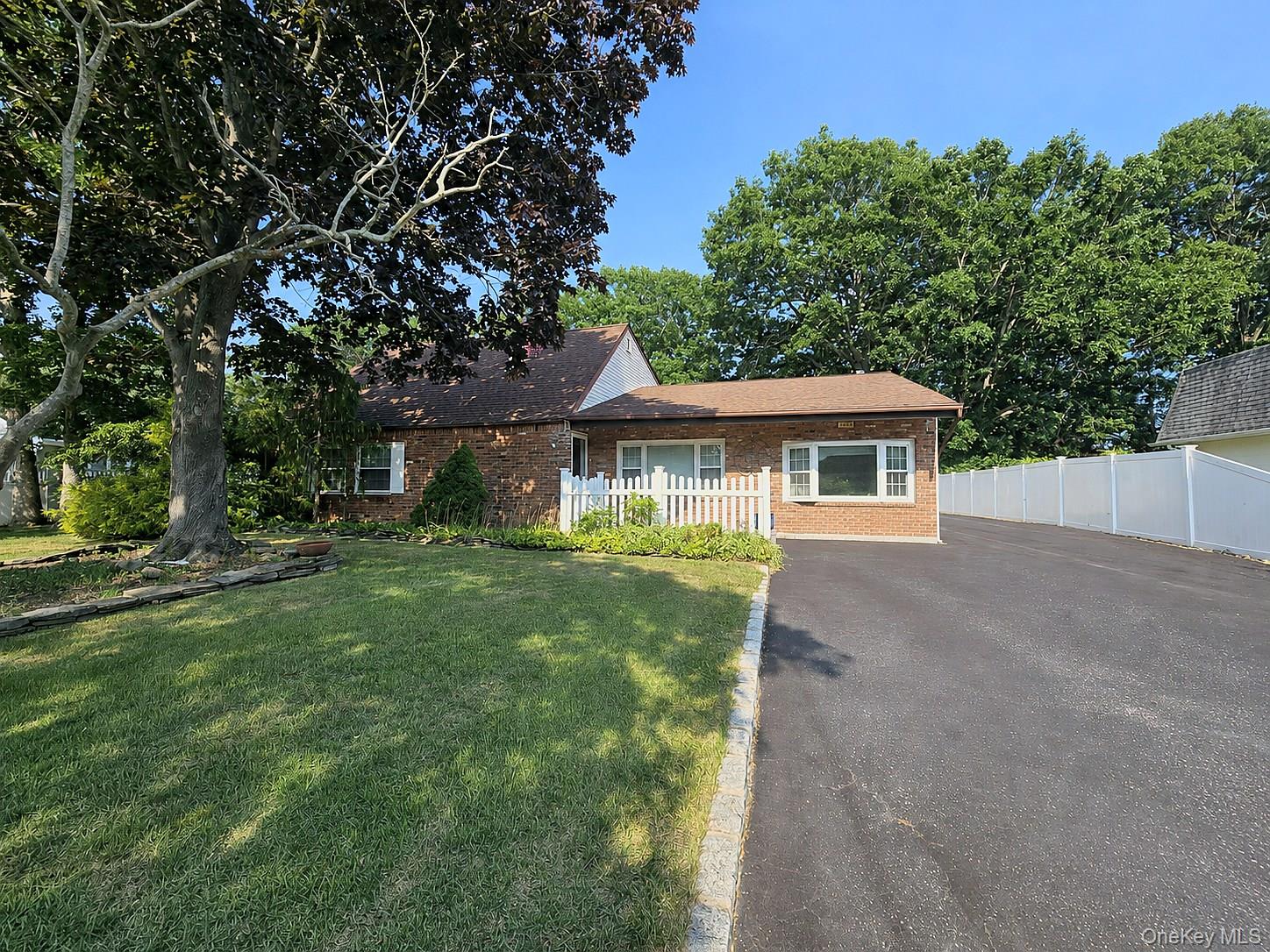 2nd image of 60 Meyer Ln, Brookhaven, NY 11763 | MLS# 1031881