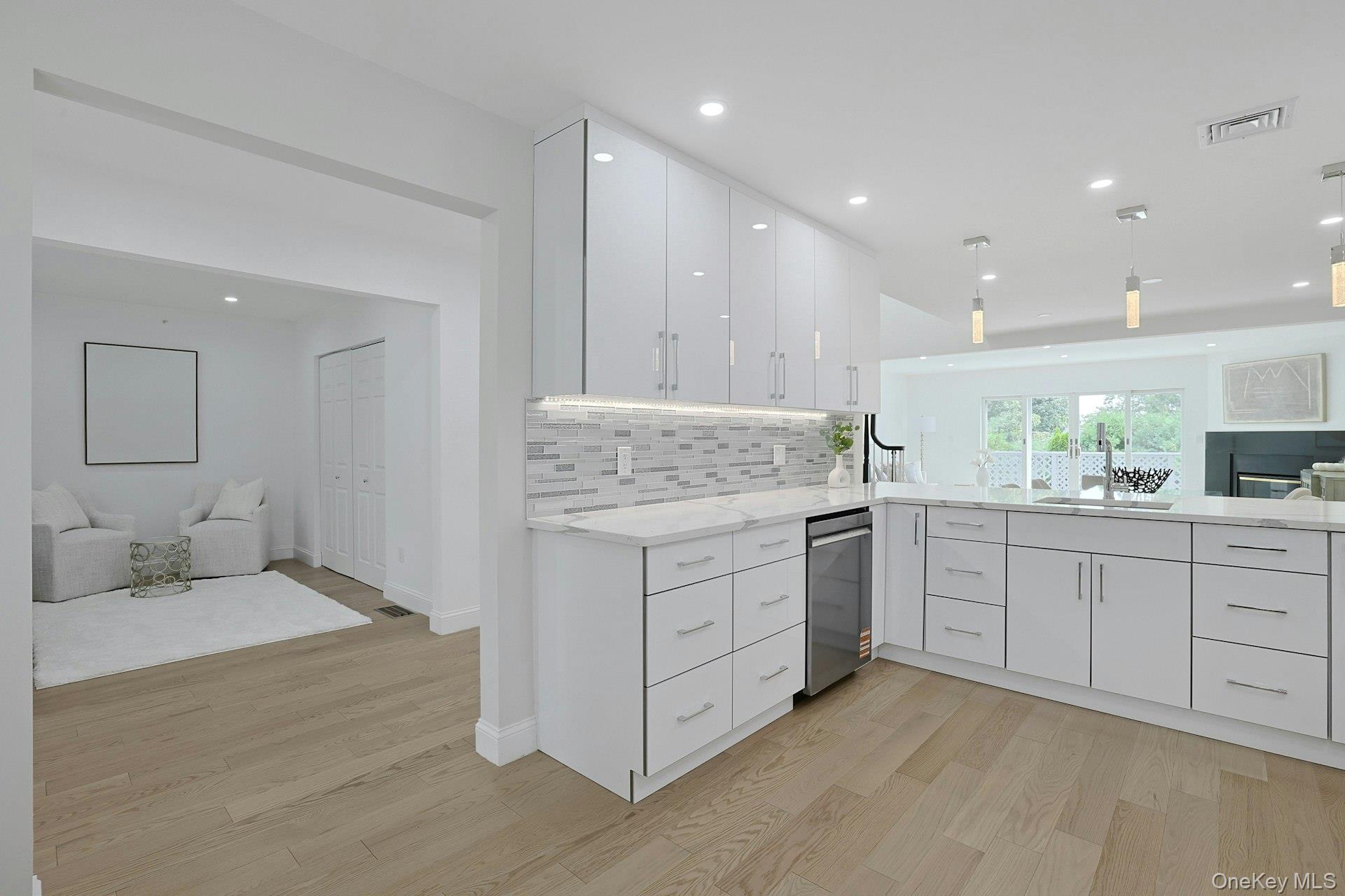 2nd image of 100 Brook Hills Cir #28B, White Plains, NY 10605 | MLS# 1031949