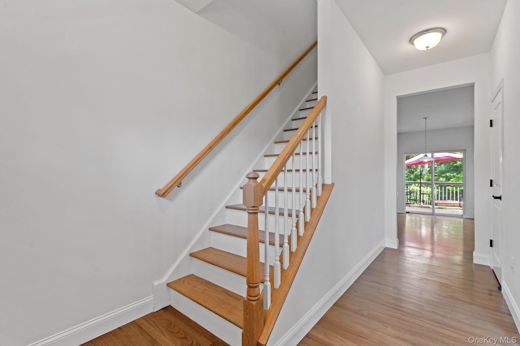 3rd image of 20 Karen Ct, Poughkeepsie (town), NY 12603 | MLS# 1031987