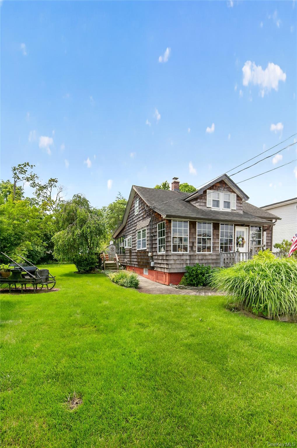 4th image of 42 Cedar St, Islip, NY 11751 | MLS# 1032012
