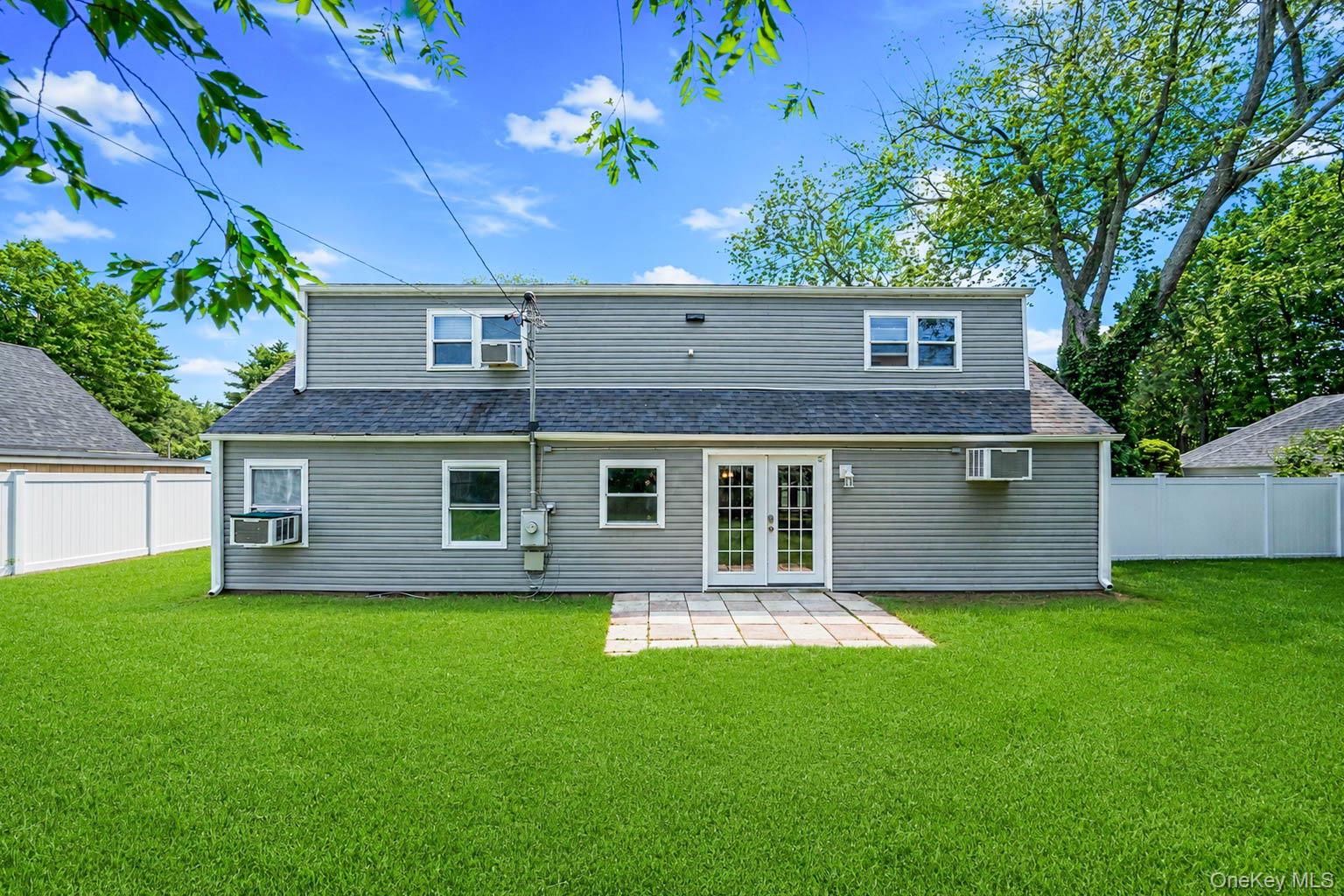 23rd image of 150 Serpentine Ln, Islip, NY 11749 | MLS# 1032018
