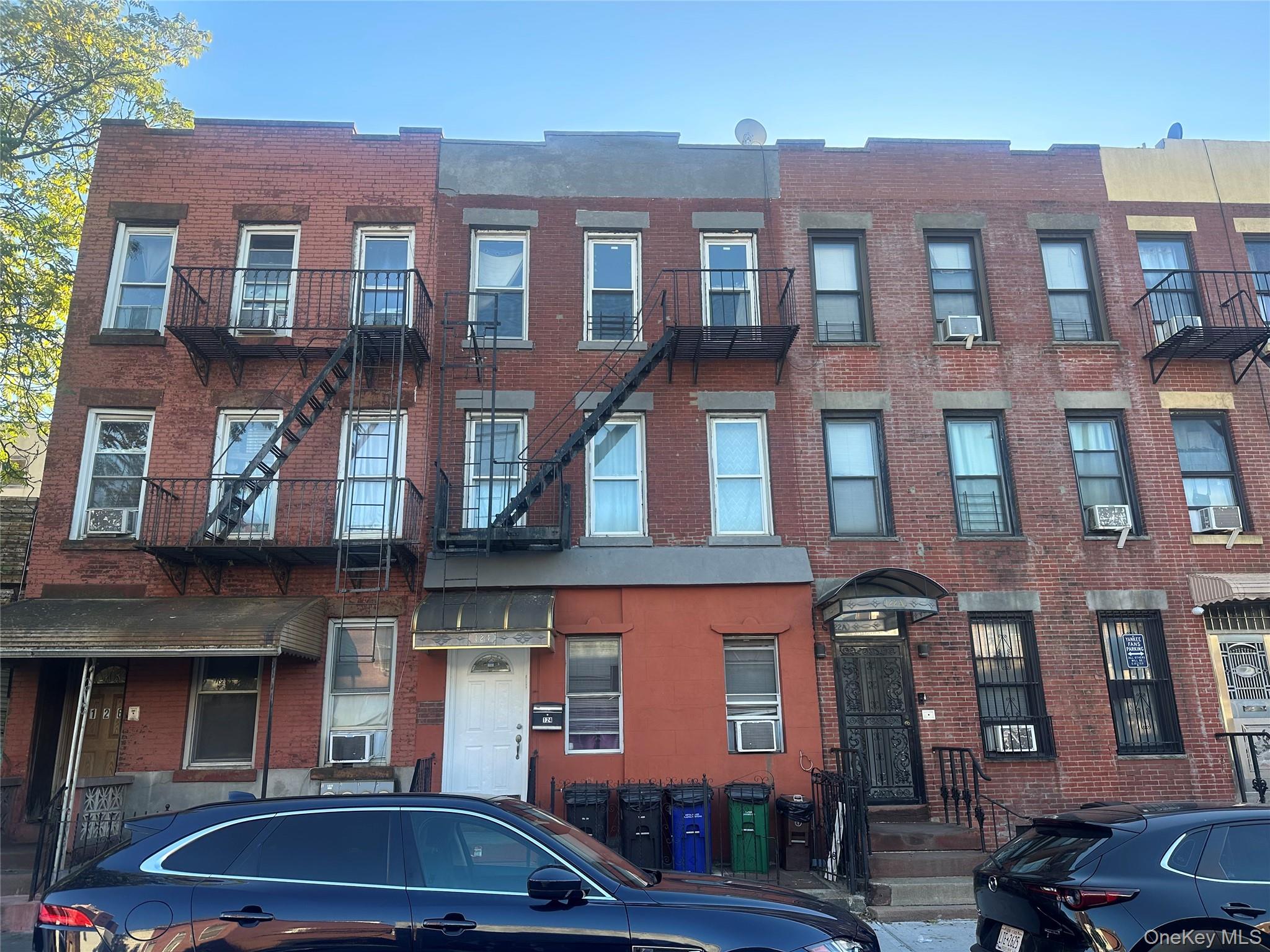1st image of 124 32nd St, New York, NY 11232 | MLS# 1032126