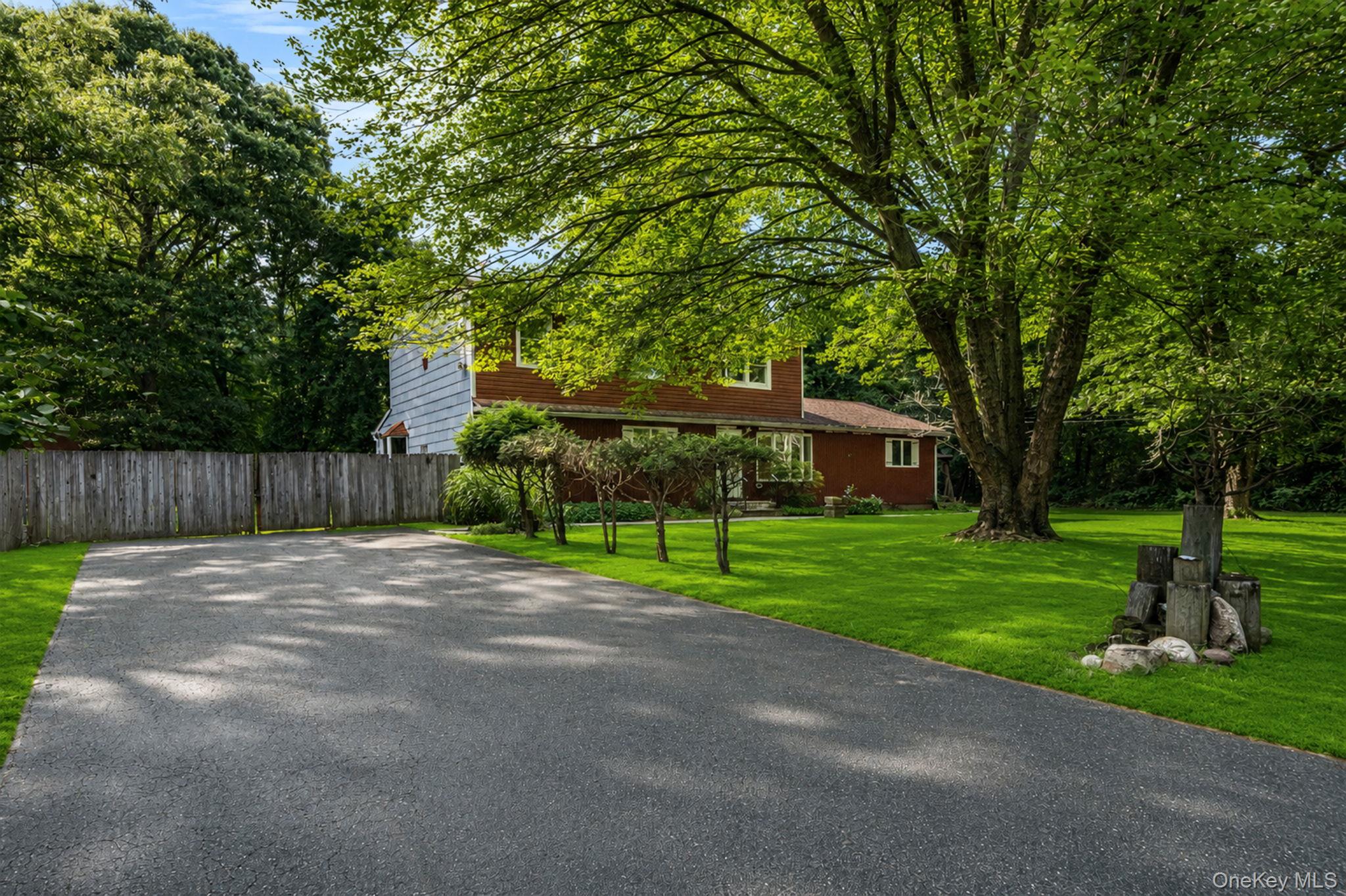 2nd image of 8 Swezey Ln, Brookhaven, NY 11953 | MLS# 1032130