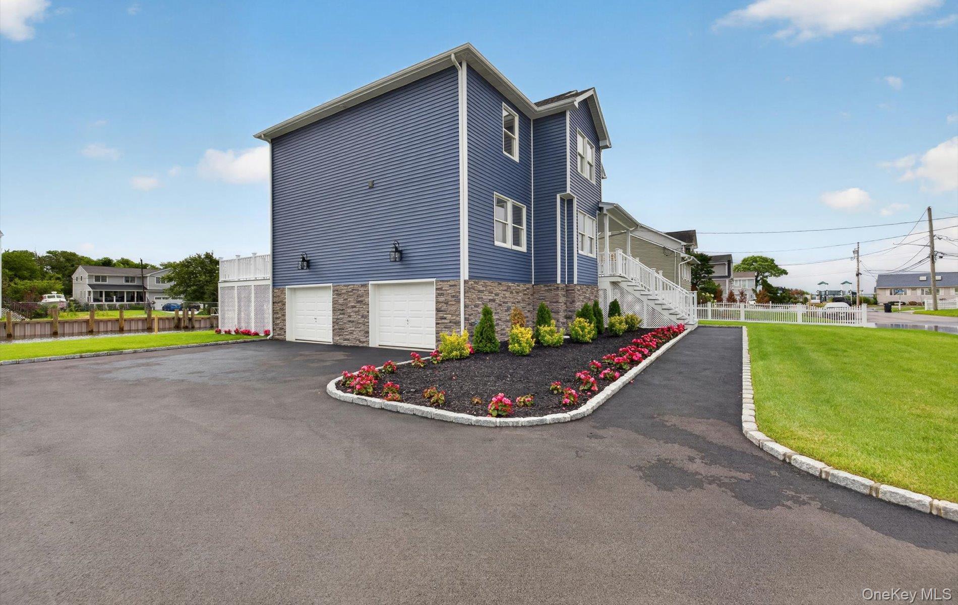45th image of 851 W Bay Dr, Islip, NY 11795 | MLS# 1032133