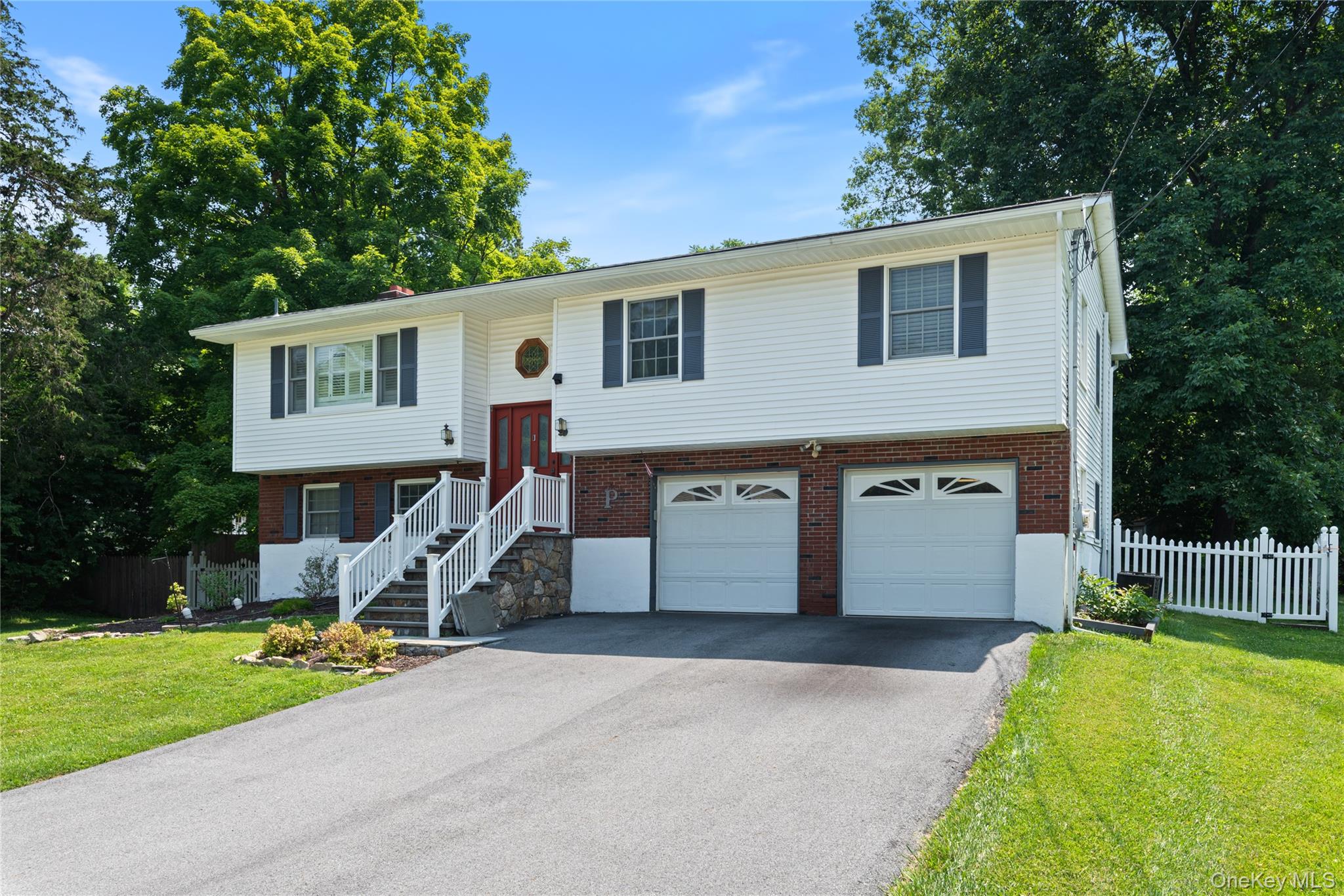 2nd image of 5 Colette Dr, Poughkeepsie (town), NY 12601 | MLS# 1032188