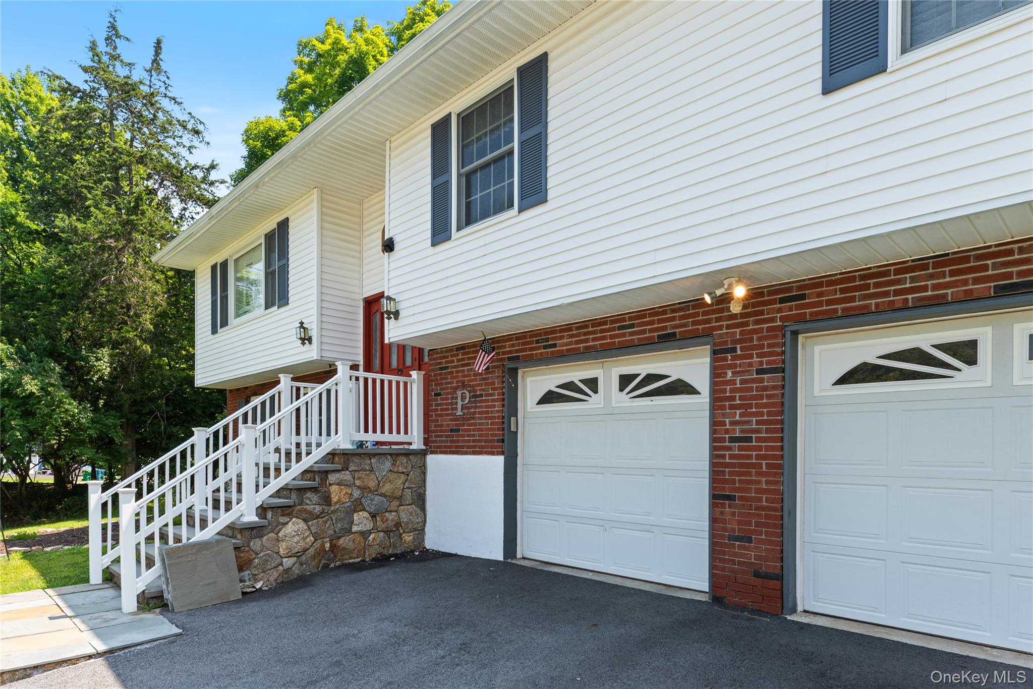 4th image of 5 Colette Dr, Poughkeepsie (town), NY 12601 | MLS# 1032188