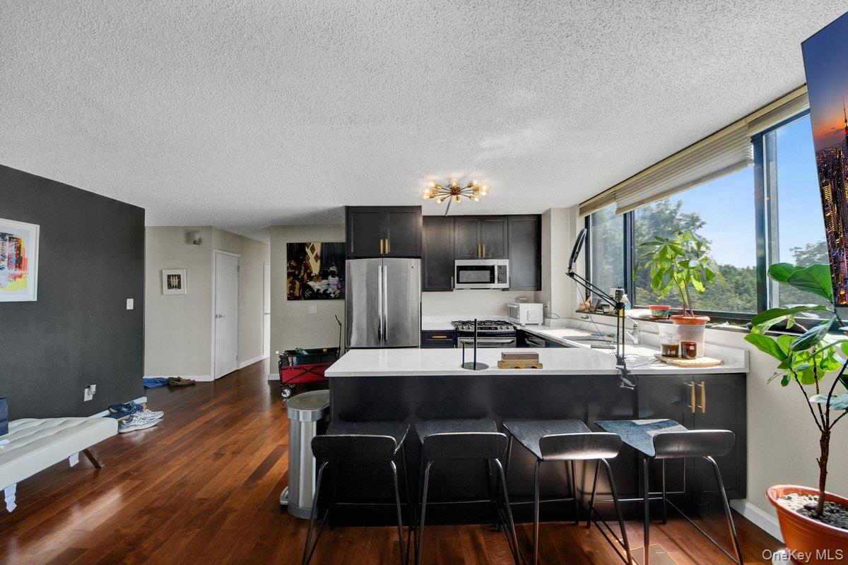 3rd image of 2287 Johnson Ave #4F, New York, NY 10463 | MLS# 1032238