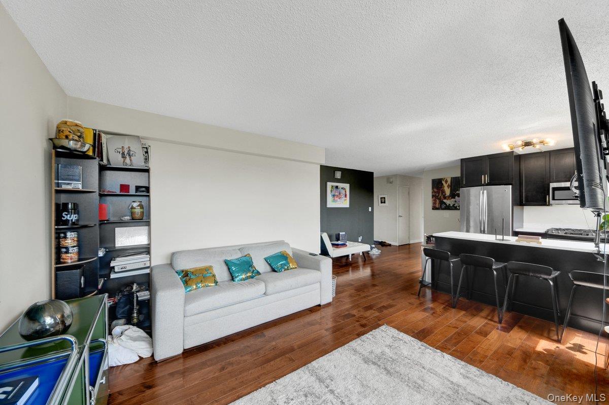 5th image of 2287 Johnson Ave #4F, New York, NY 10463 | MLS# 1032238