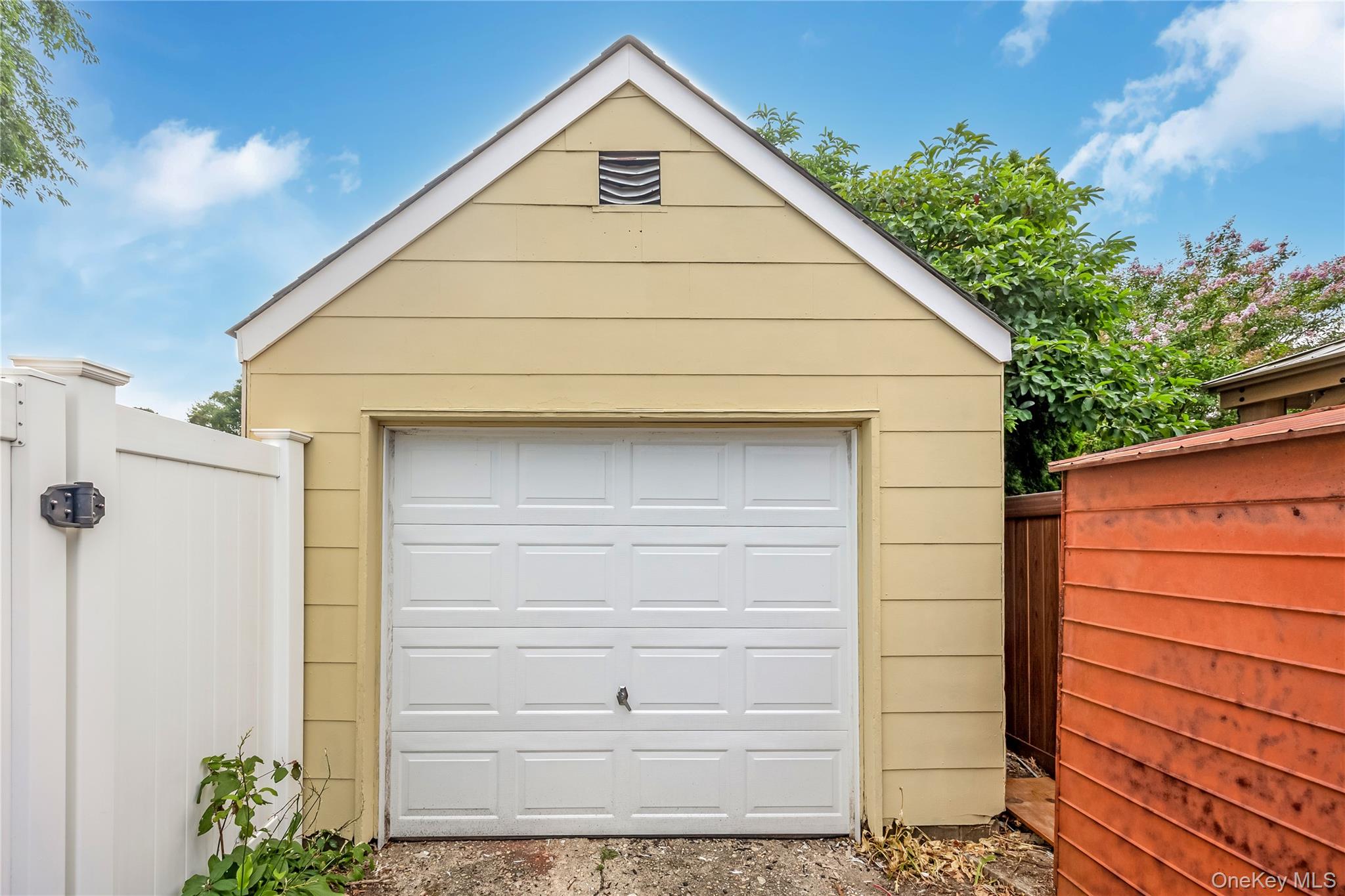 4th image of 413 S 8Th St, Babylon, NY 11757 | MLS# 1032265