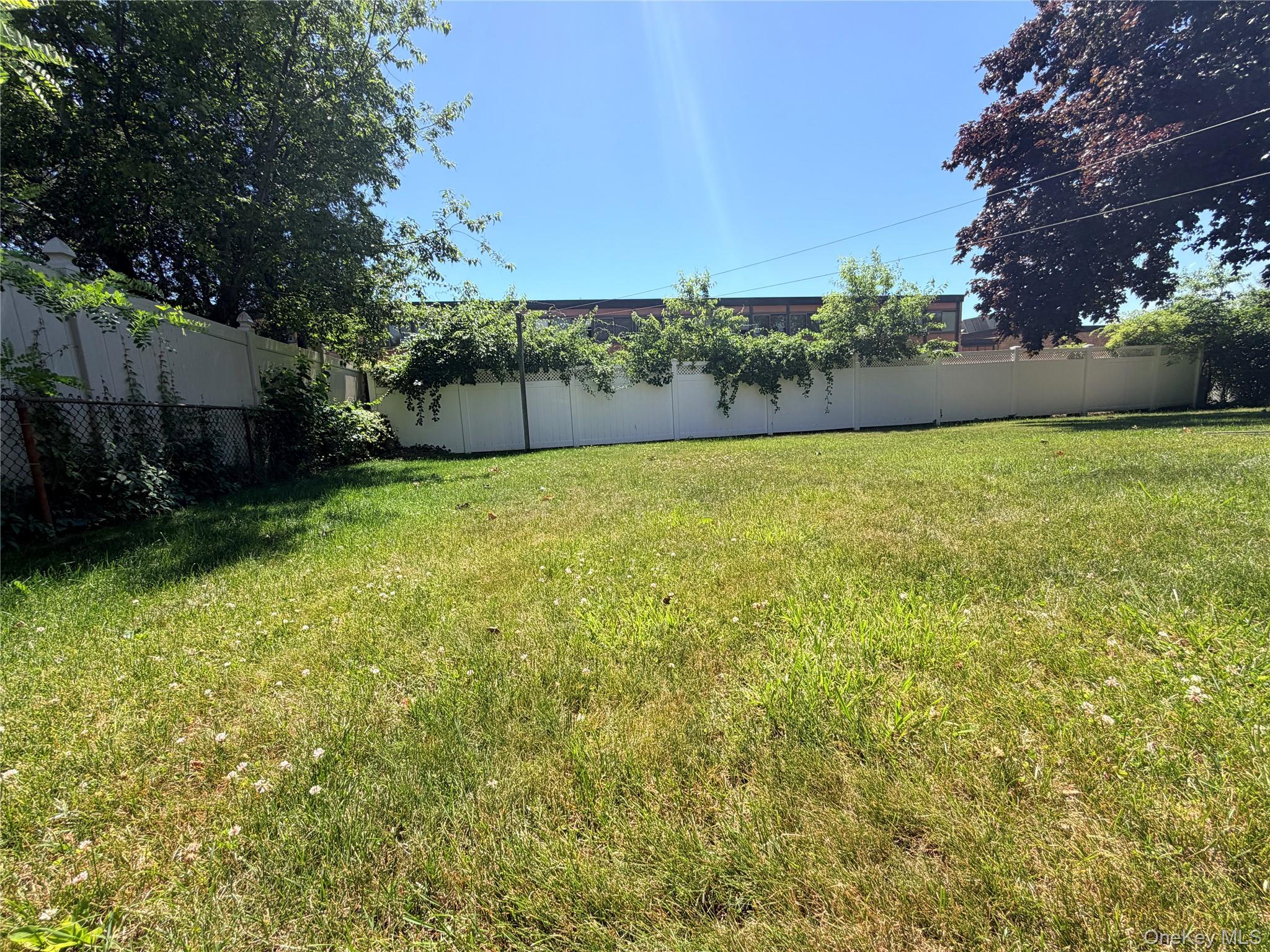 46th image of 381 N Monroe Ave, Babylon, NY 11757 | MLS# 1032316