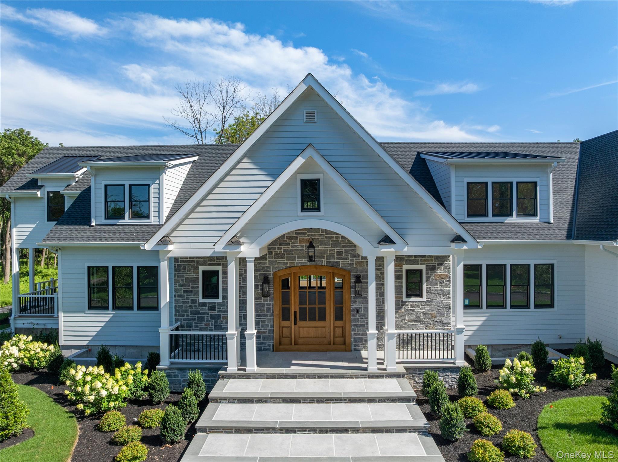 5th image of 220 Beach Rd, Oyster Bay, NY 11771 | MLS# 1032317