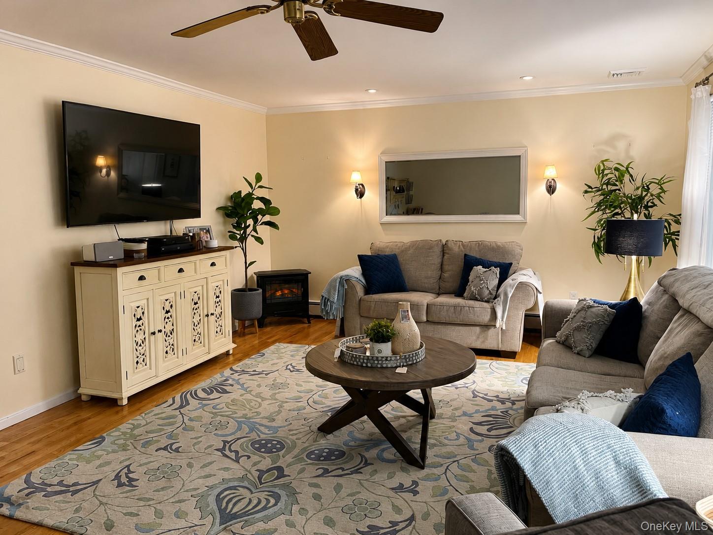 2nd image of 241 Riverside Dr, Riverhead, NY 11901 | MLS# 1032344