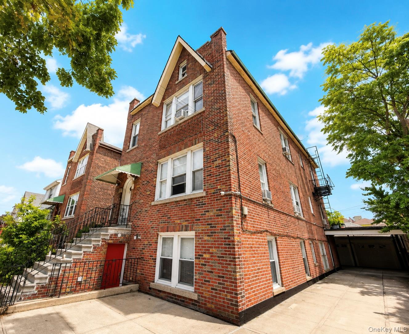 2nd image of 1616 Pilgrim Ave, New York, NY 10461 | MLS# 1032351