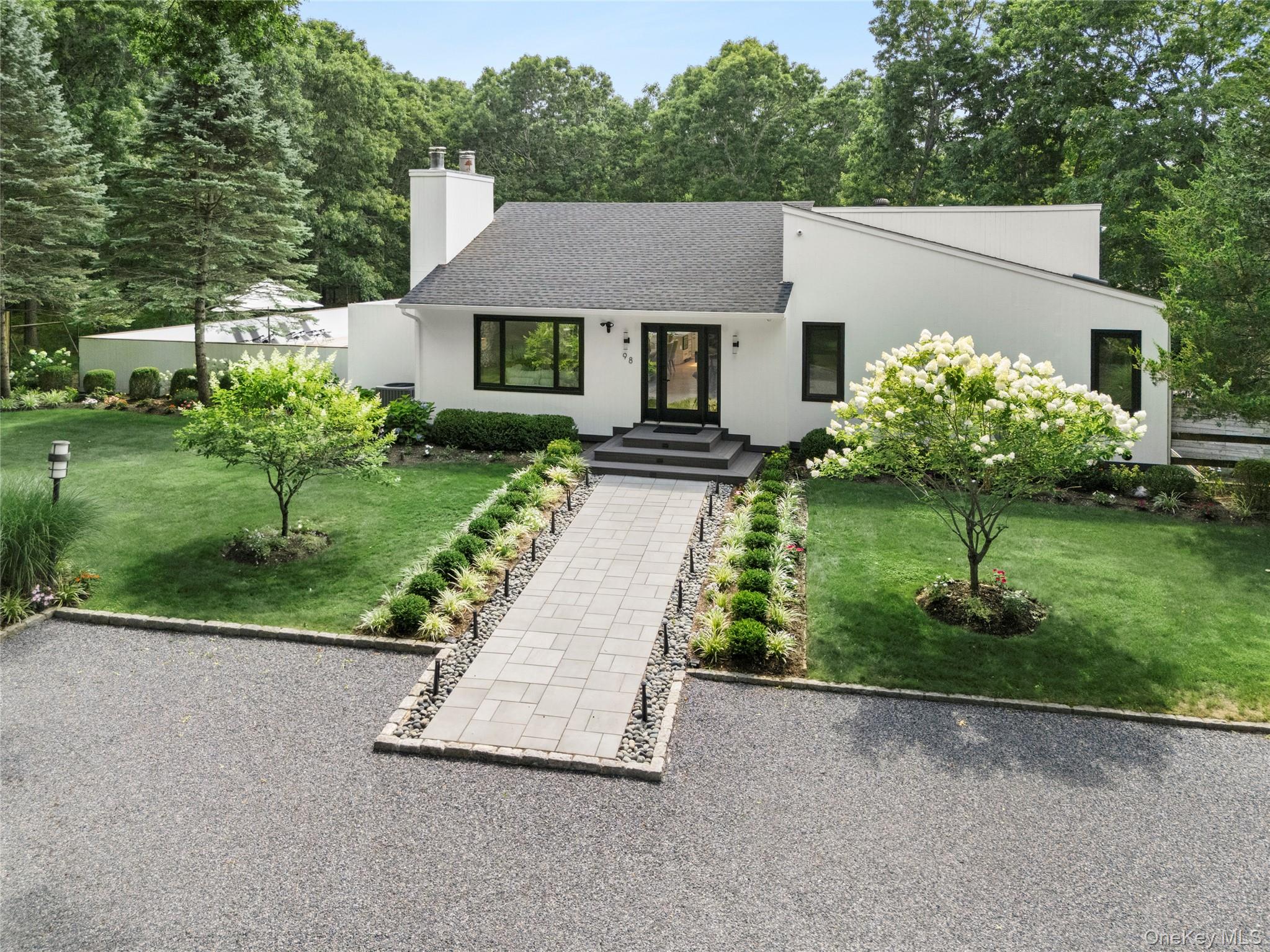 3rd image of 98 Old Farm Rd, Southampton, NY 11962 | MLS# 1032391