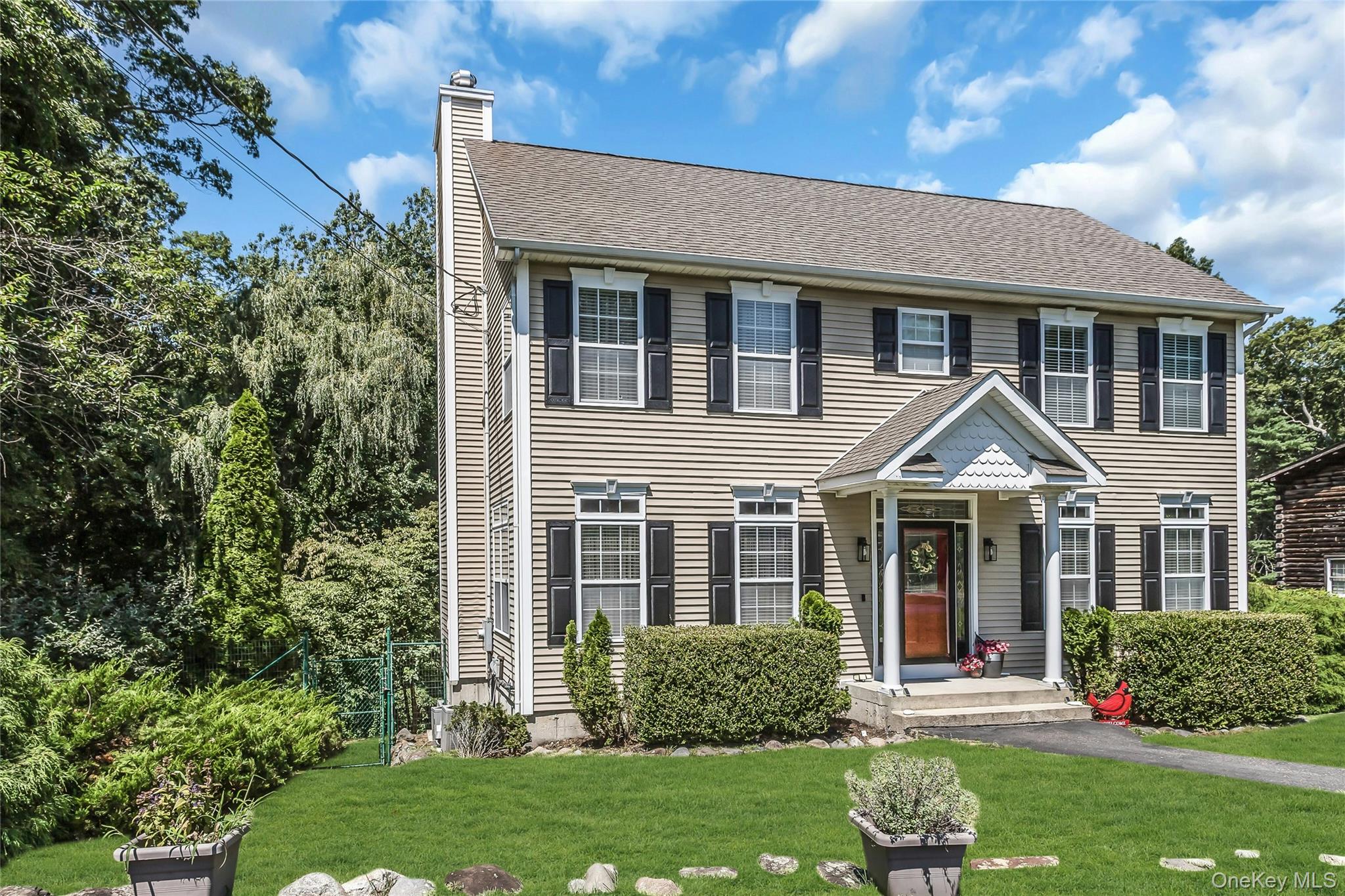 2nd image of 1025 Seawood Dr, Southold, NY 11971 | MLS# 1032396