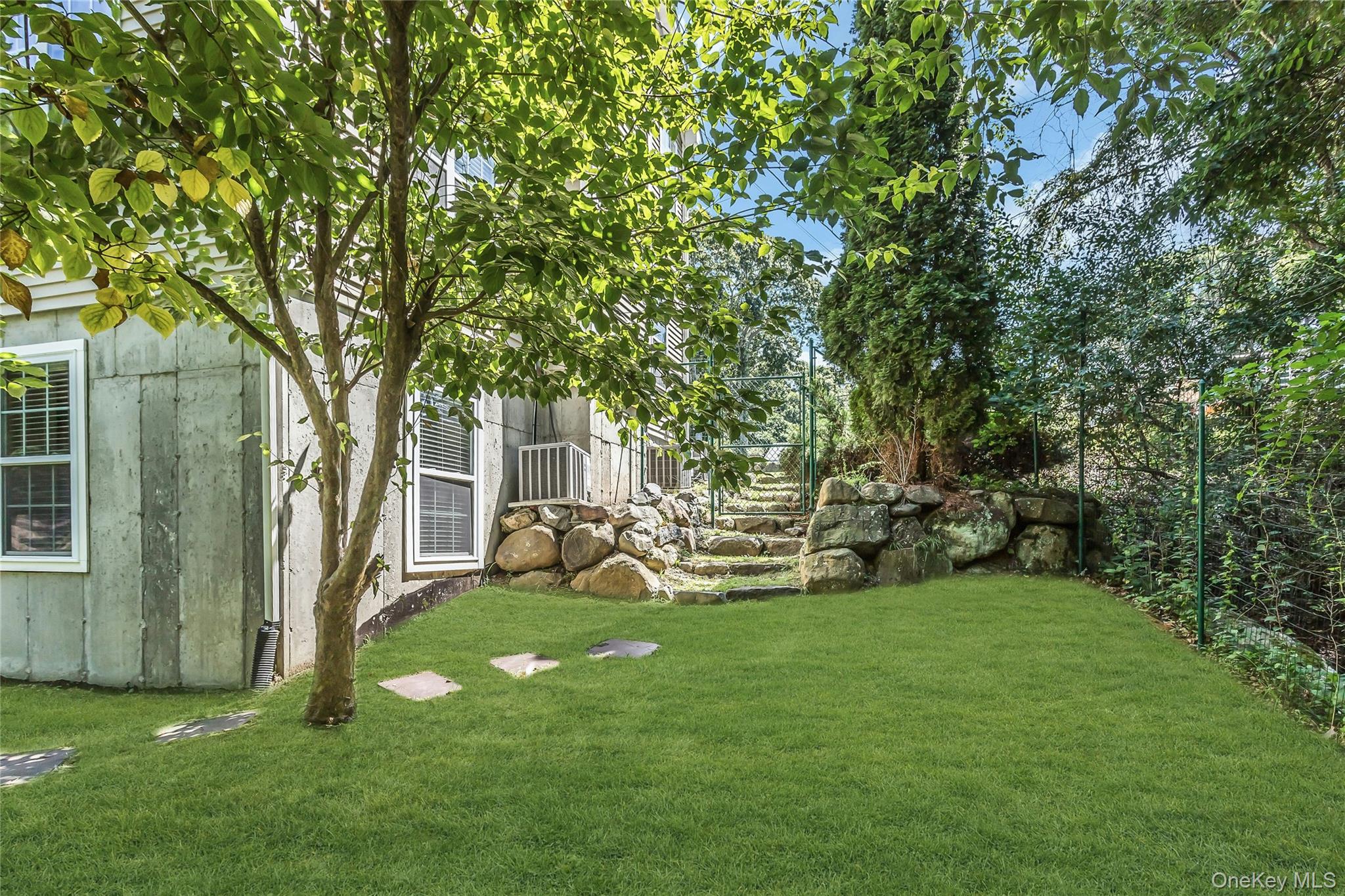 33rd image of 1025 Seawood Dr, Southold, NY 11971 | MLS# 1032396