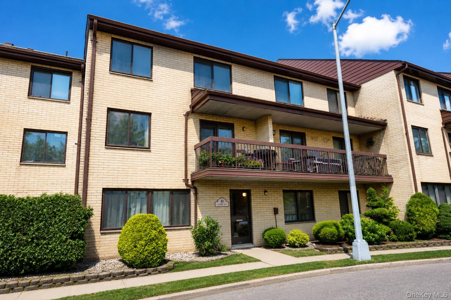 2nd image of 10 Windham Loop #1B, New York, NY 10314 | MLS# 1032401