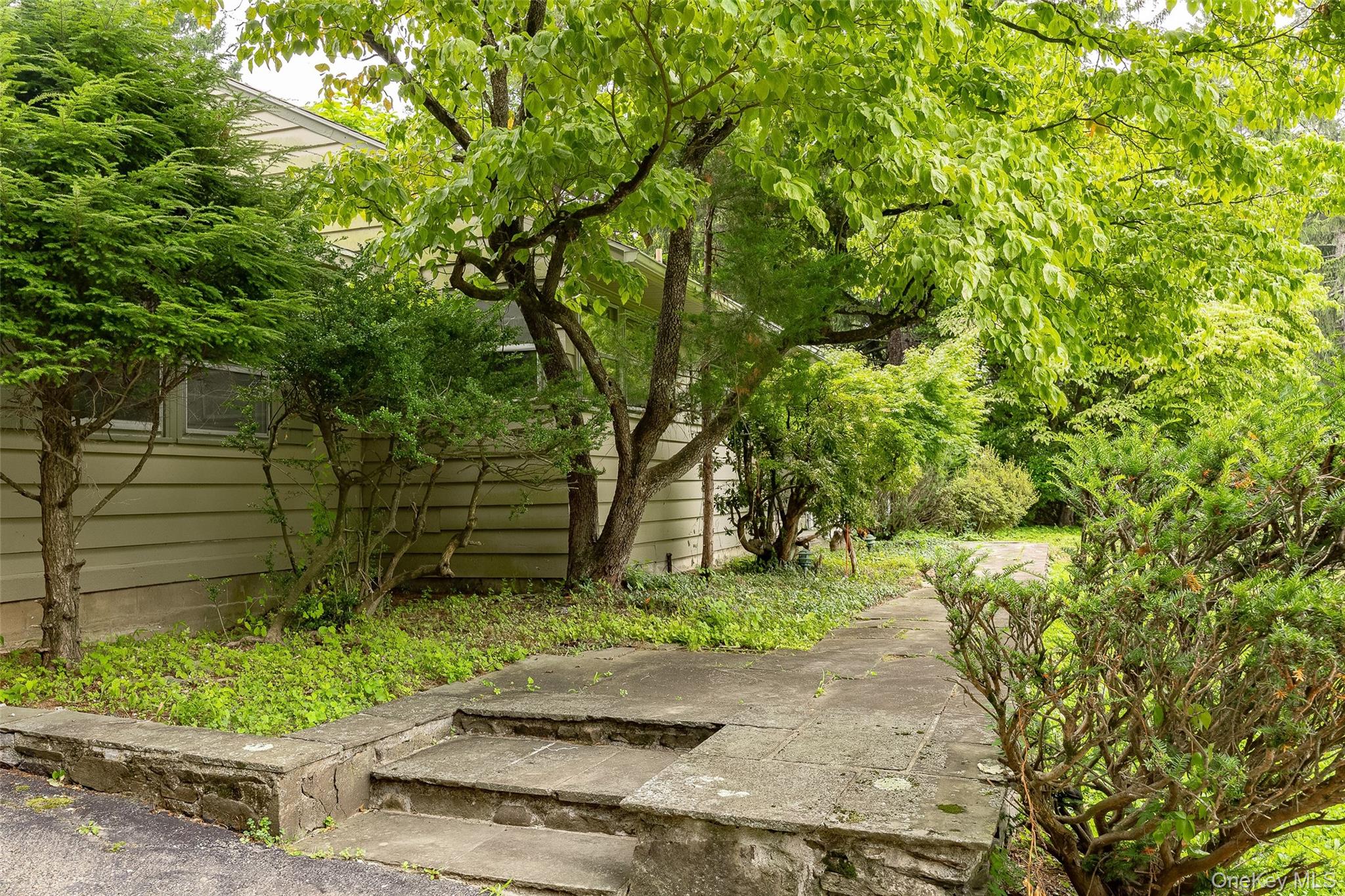 3rd image of 18 Flower Hill Rd, Poughkeepsie (town), NY 12603 | MLS# 1032431