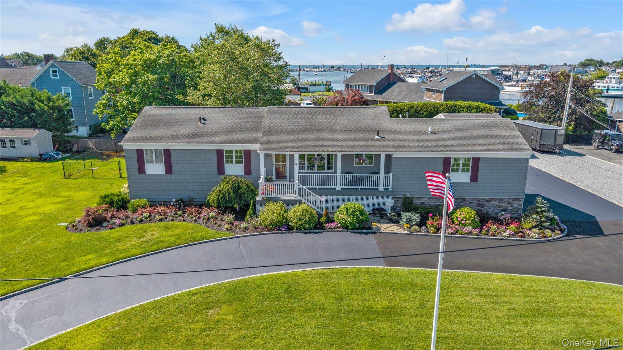 36th image of 6 Montgomery Ln, Islip, NY 11706 | MLS# 1032442