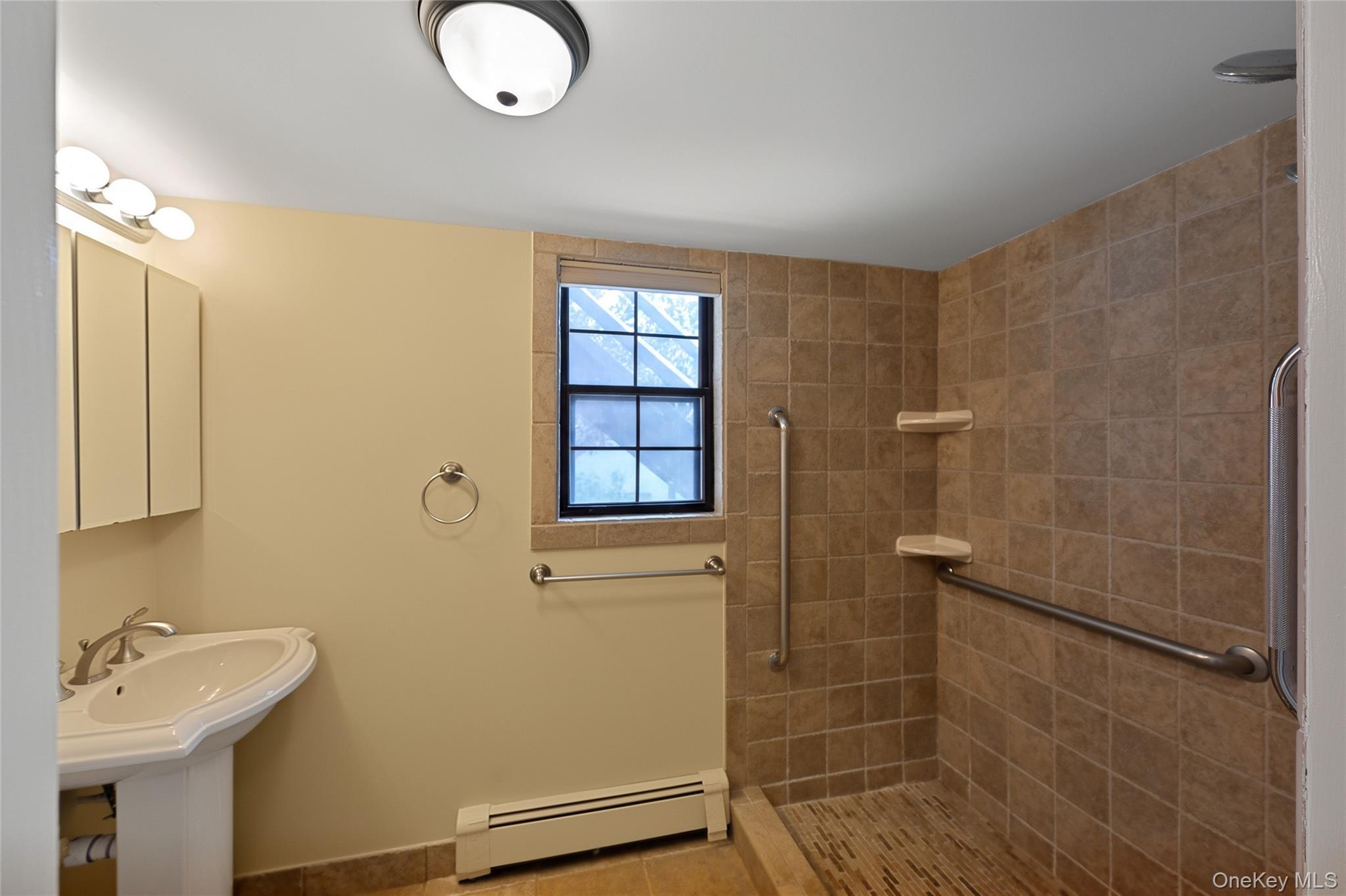 25th image of 36 Osceola Ave, Babylon, NY 11729 | MLS# 1032486