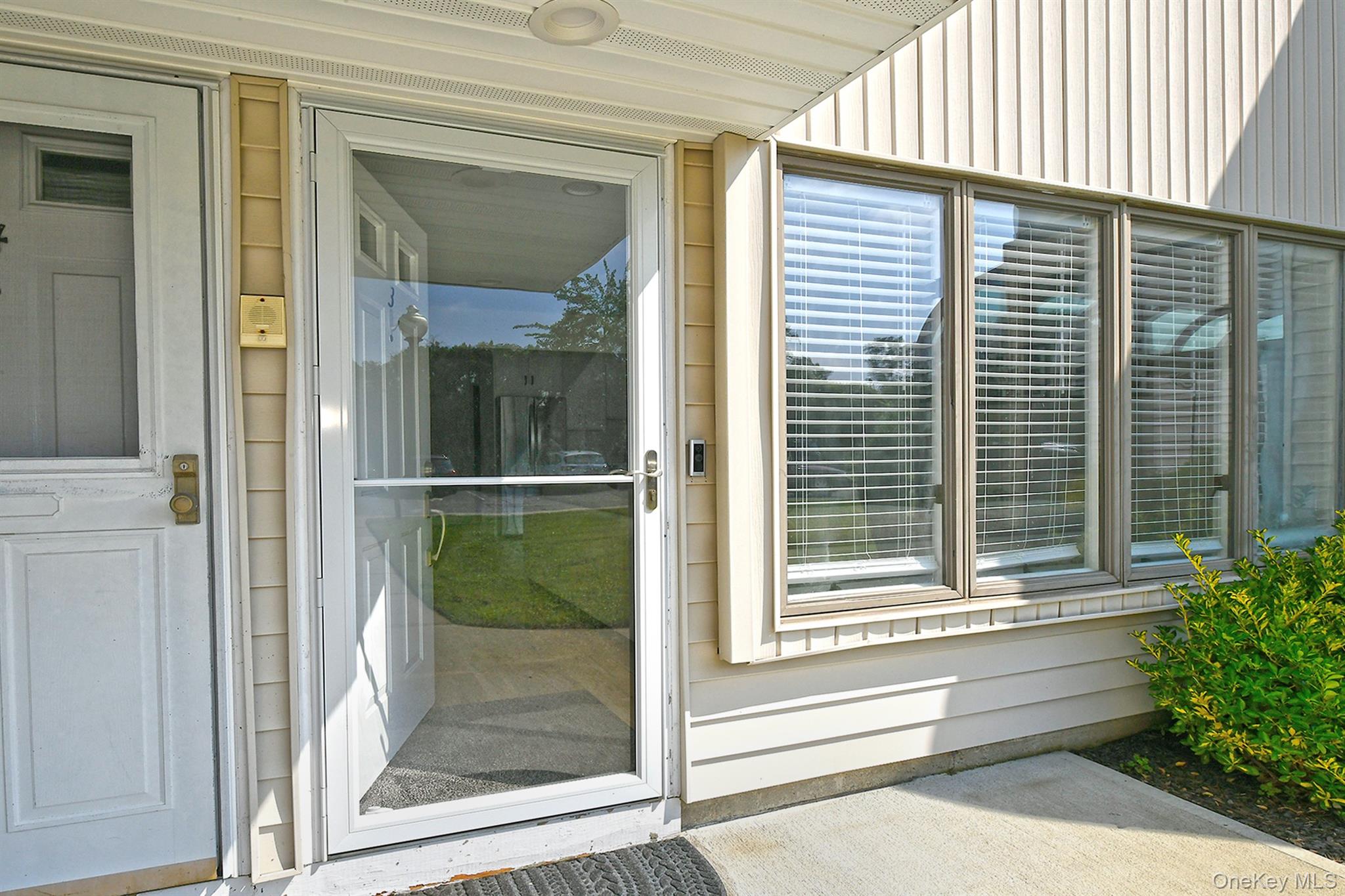 5th image of 20 Laurel Ave #3, Islip, NY 11730 | MLS# 1032487