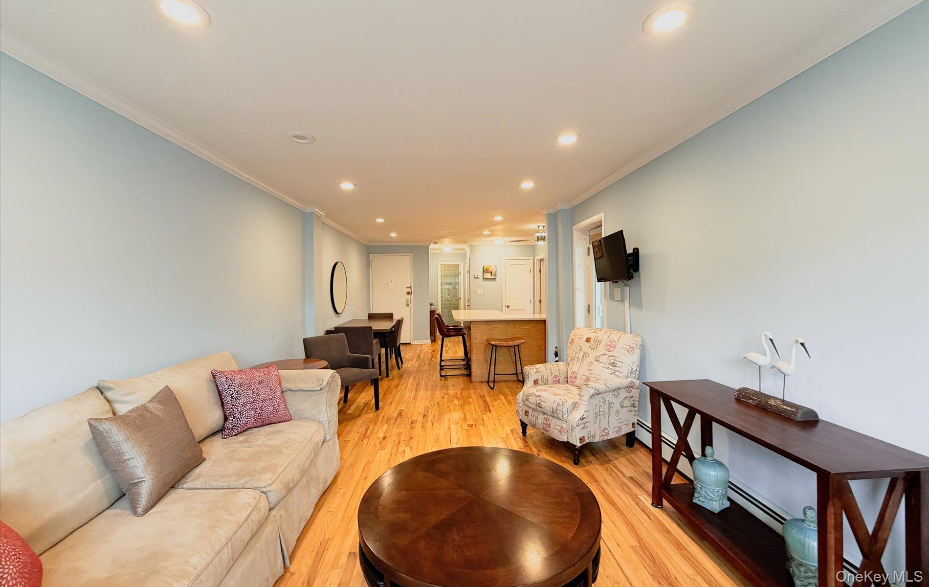 5th image of 42-30 Douglaston Pkwy #5L, New York, NY 11363 | MLS# 1032502