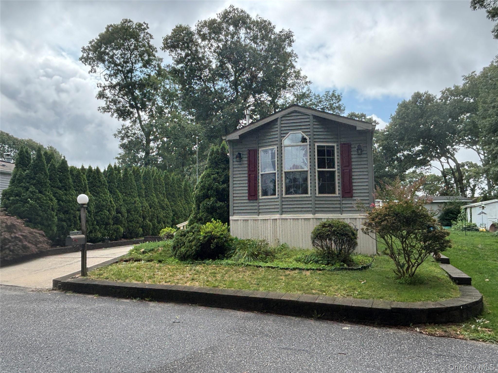 2nd image of 1661 Old Country Rd #84, Riverhead, NY 11901 | MLS# 1032525