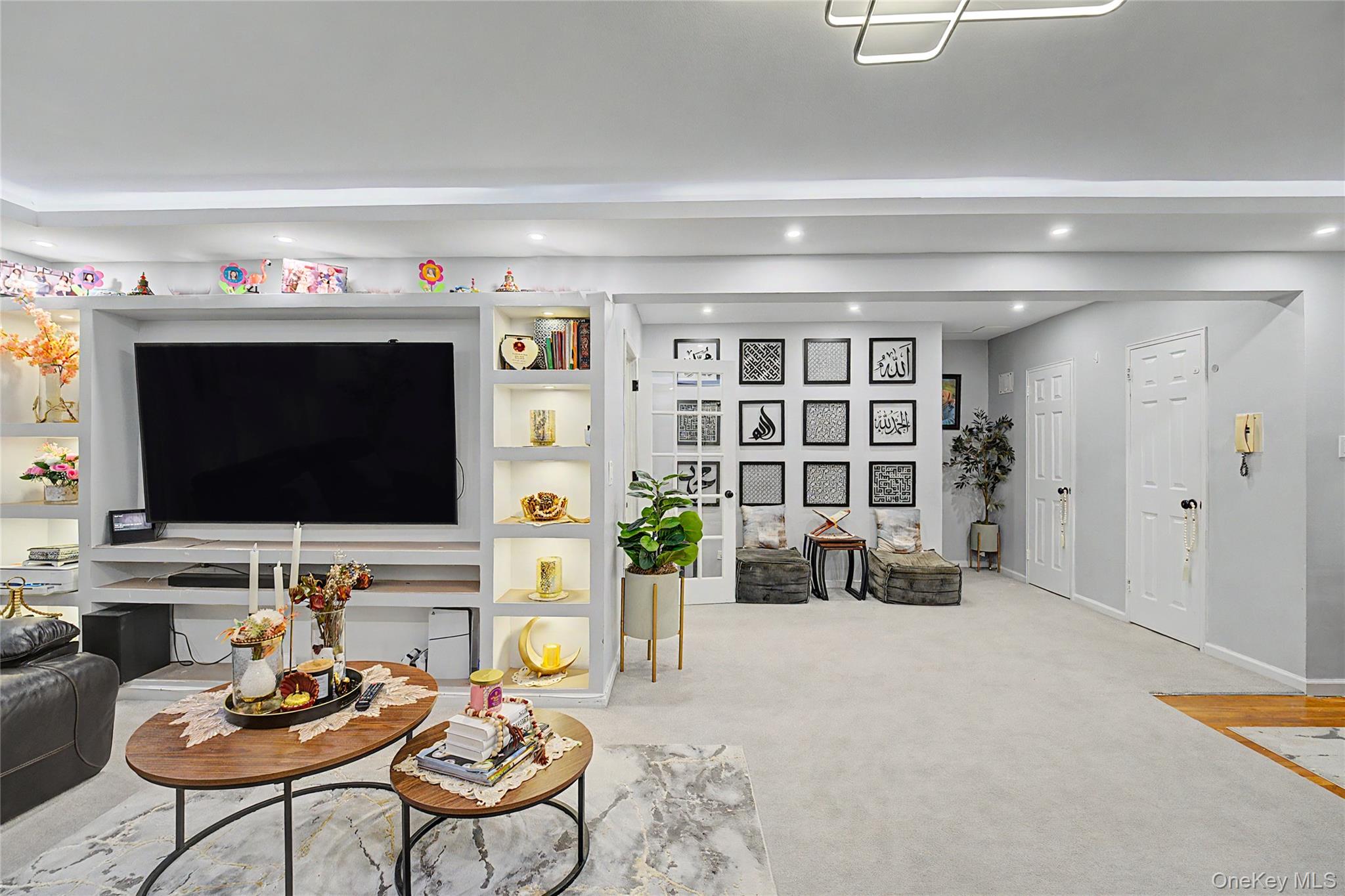 1st image of 226-26 Union Turnpike #2R, New York, NY 11364 | MLS# 1032528