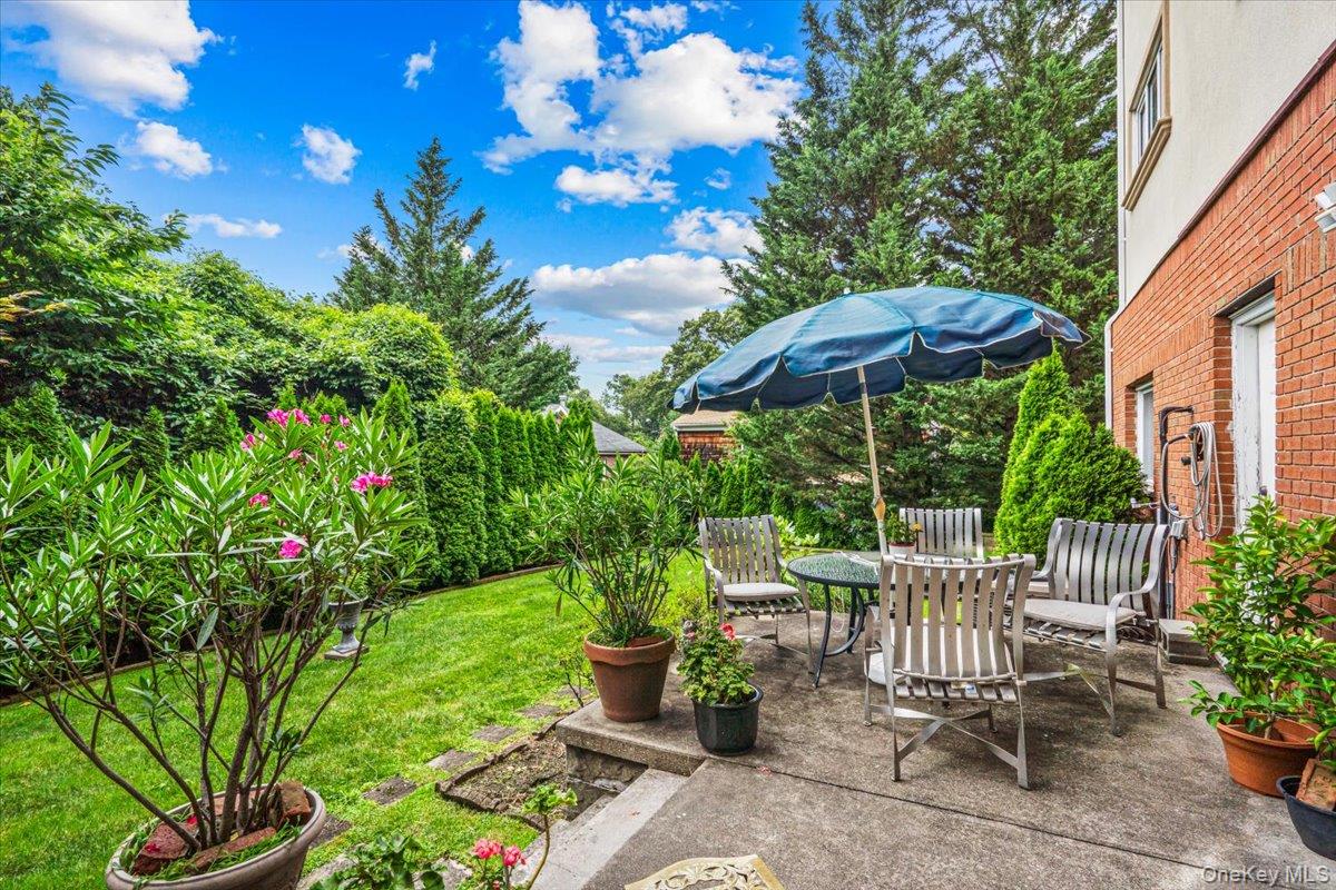 5th image of 3850 Hillcrest Ave, New York, NY 11363 | MLS# 1032539
