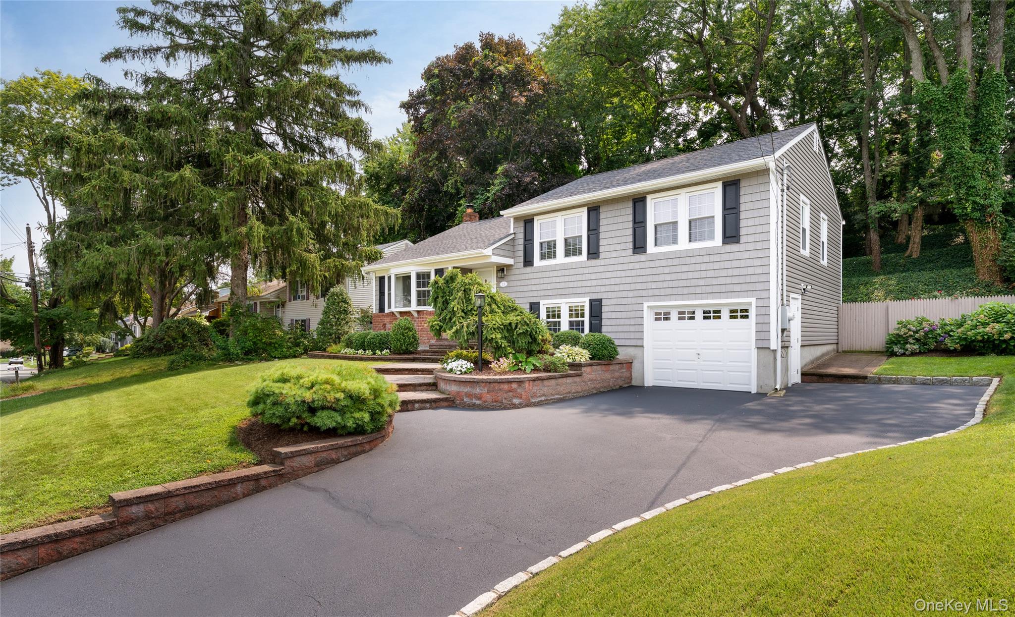 2nd image of 13 Longford St, Huntington, NY 11743 | MLS# 1032549
