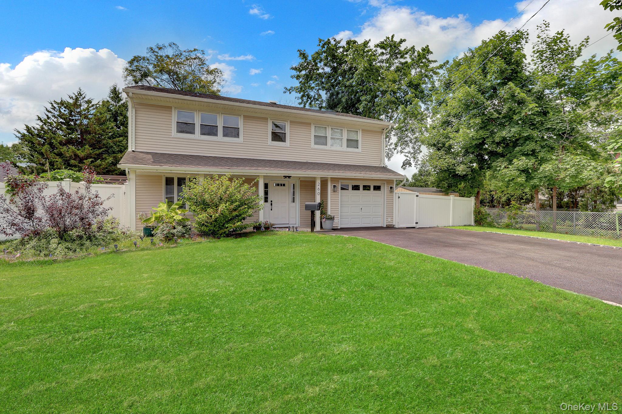 5th image of 260 W 12Th St, Babylon, NY 11729 | MLS# 1032571