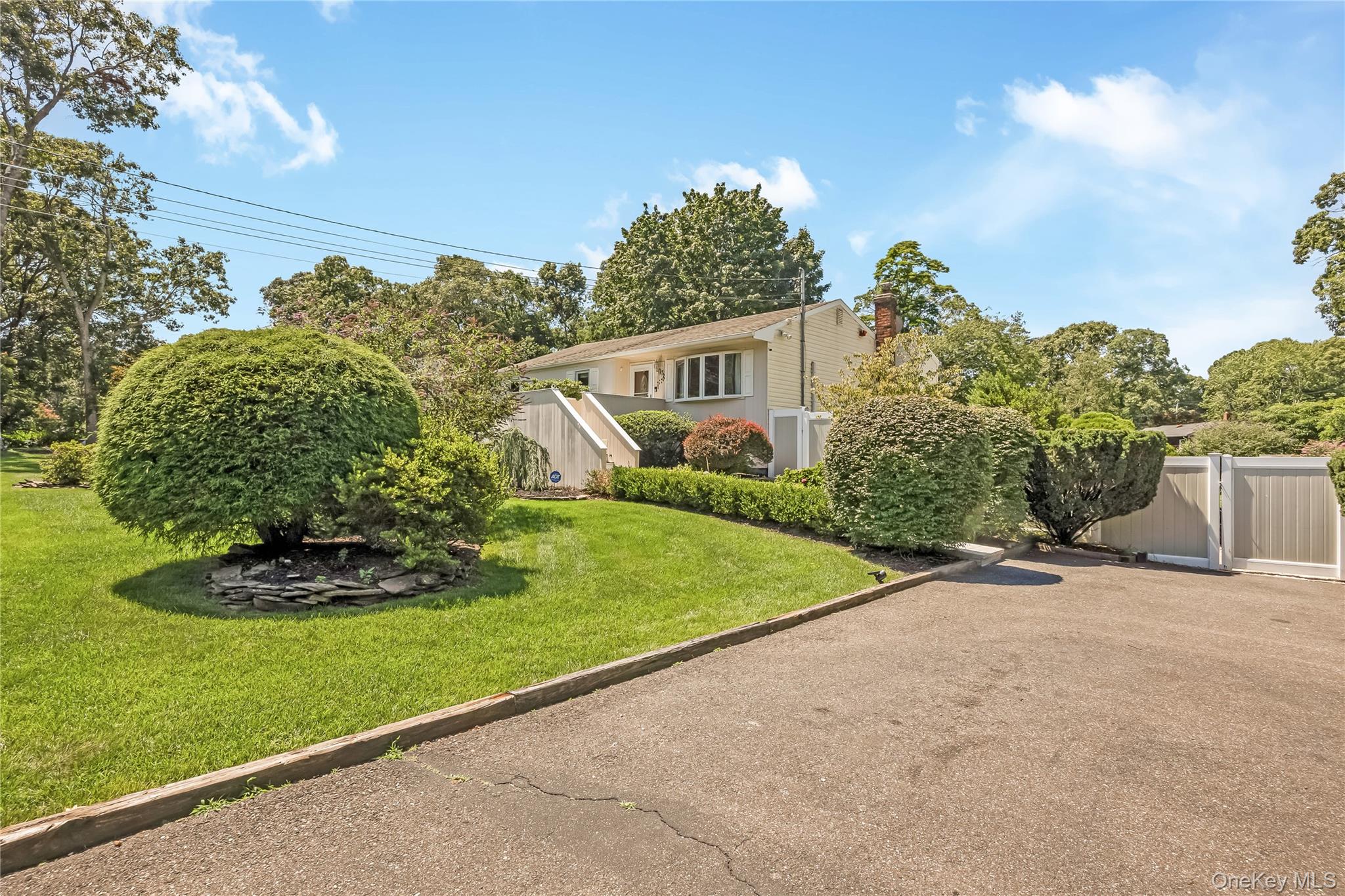1st image of 615 Sleepy Hollow Dr, Brookhaven, NY 11967 | MLS# 1032586