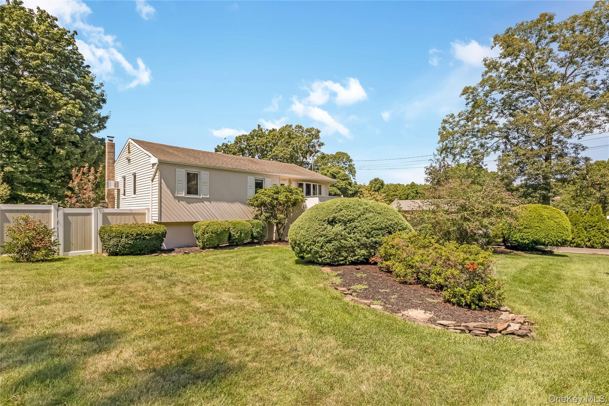 3rd image of 615 Sleepy Hollow Dr, Brookhaven, NY 11967 | MLS# 1032586